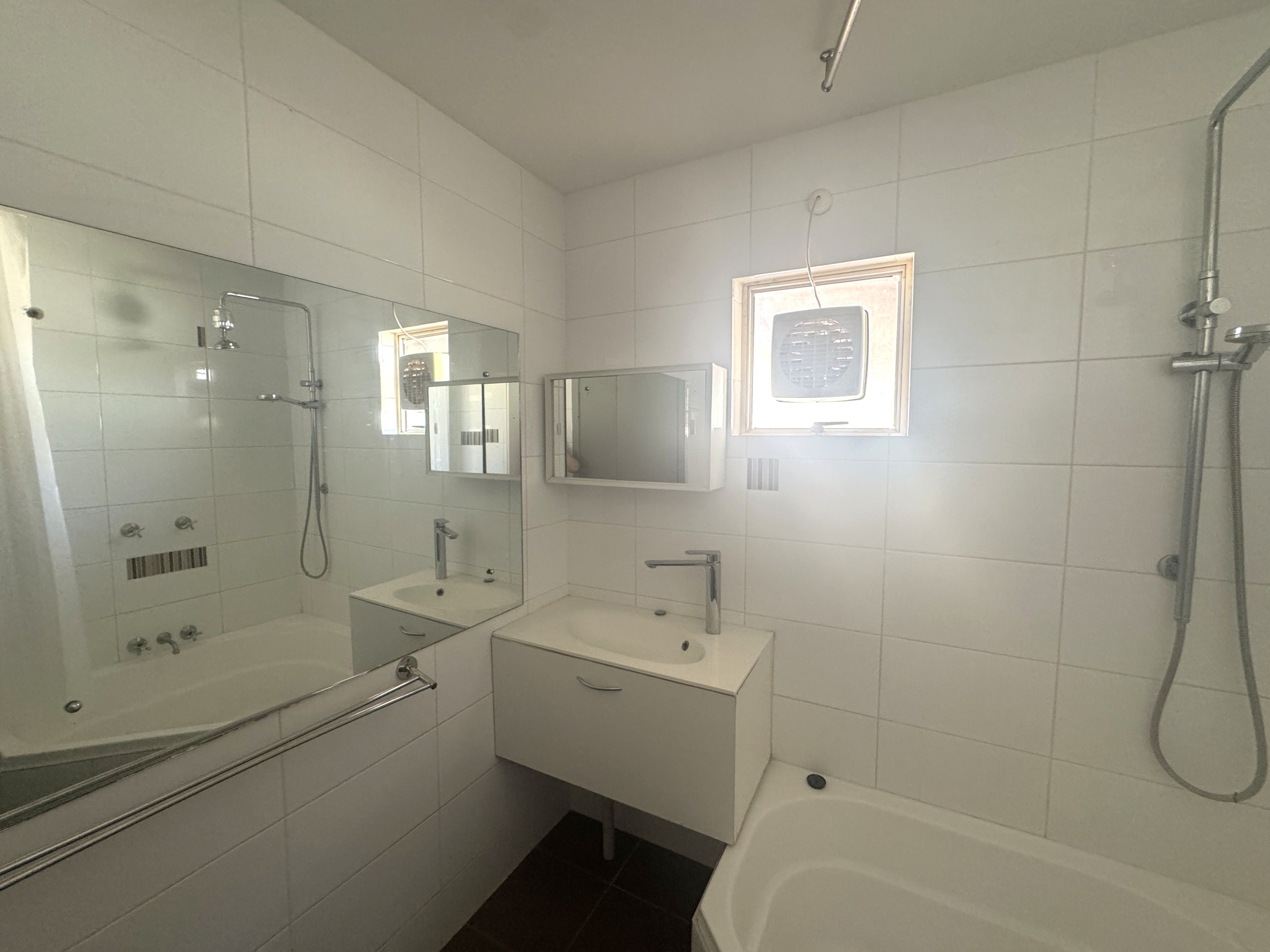 66 Robinson Street — photo 23 of 30