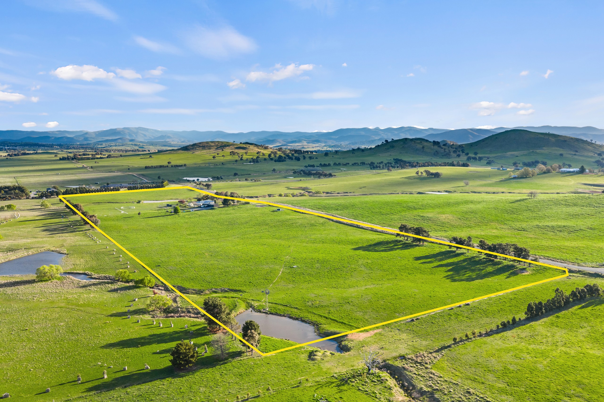 225 Southwell Road, Wallaroo, NSW 2618