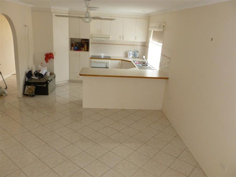 47 Hillcrest Avenue, Scarness, QLD 4655