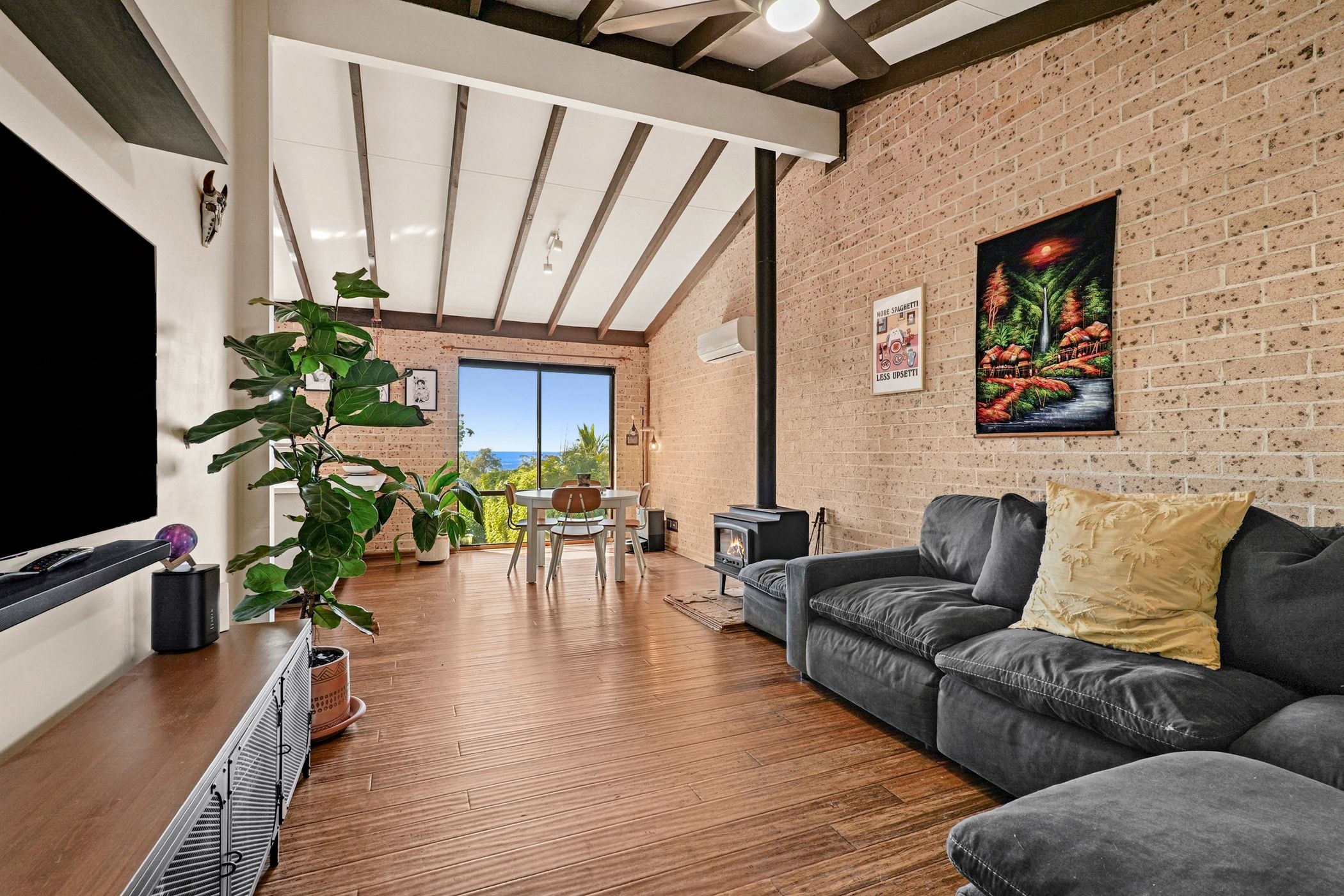 341 Lieutenant Bowen Drive, Bowen Mountain, NSW 2753