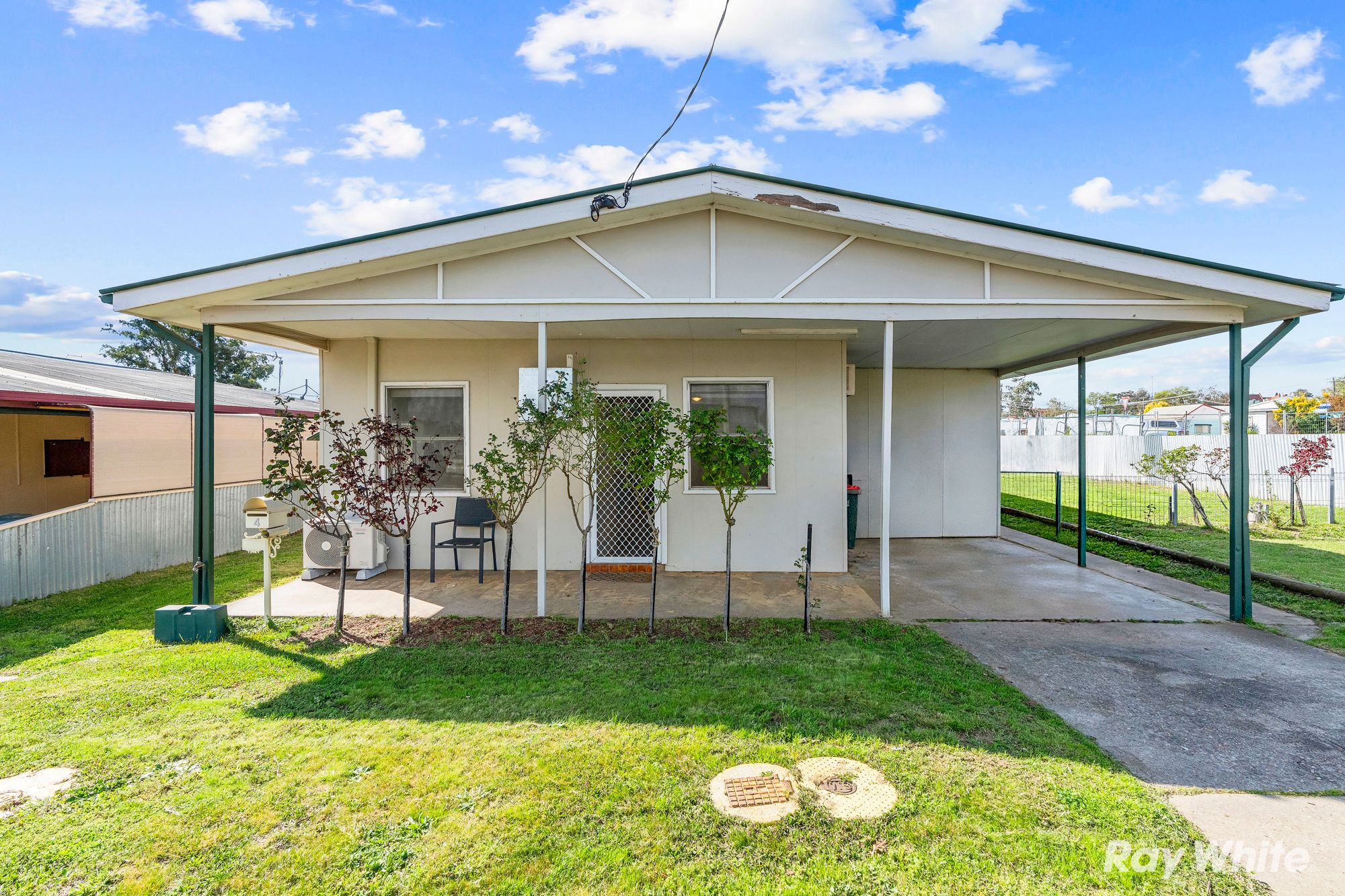 4 George Street — photo from Ray White Junee