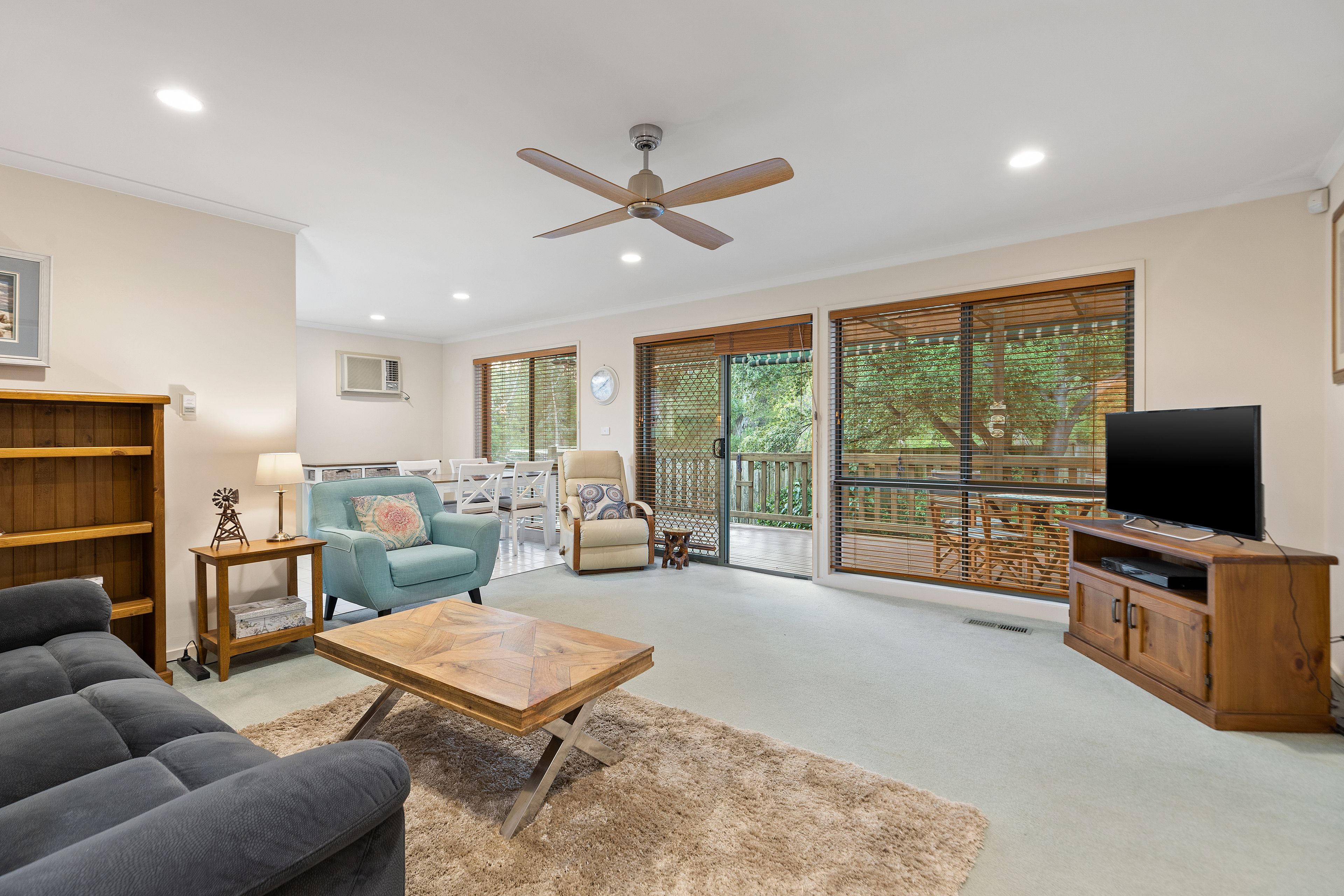 10 Carmel Avenue, Ferntree Gully, VIC 3156