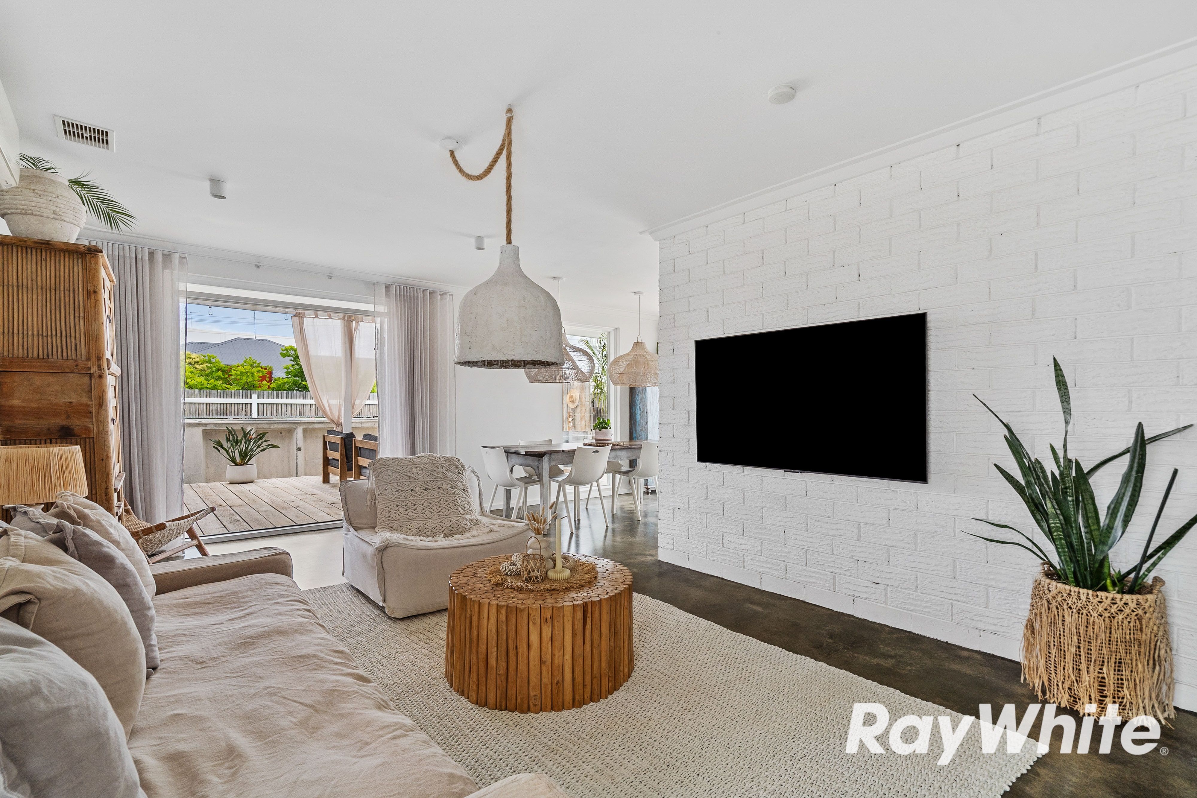 15 Clyde Place — photo 7 of 28