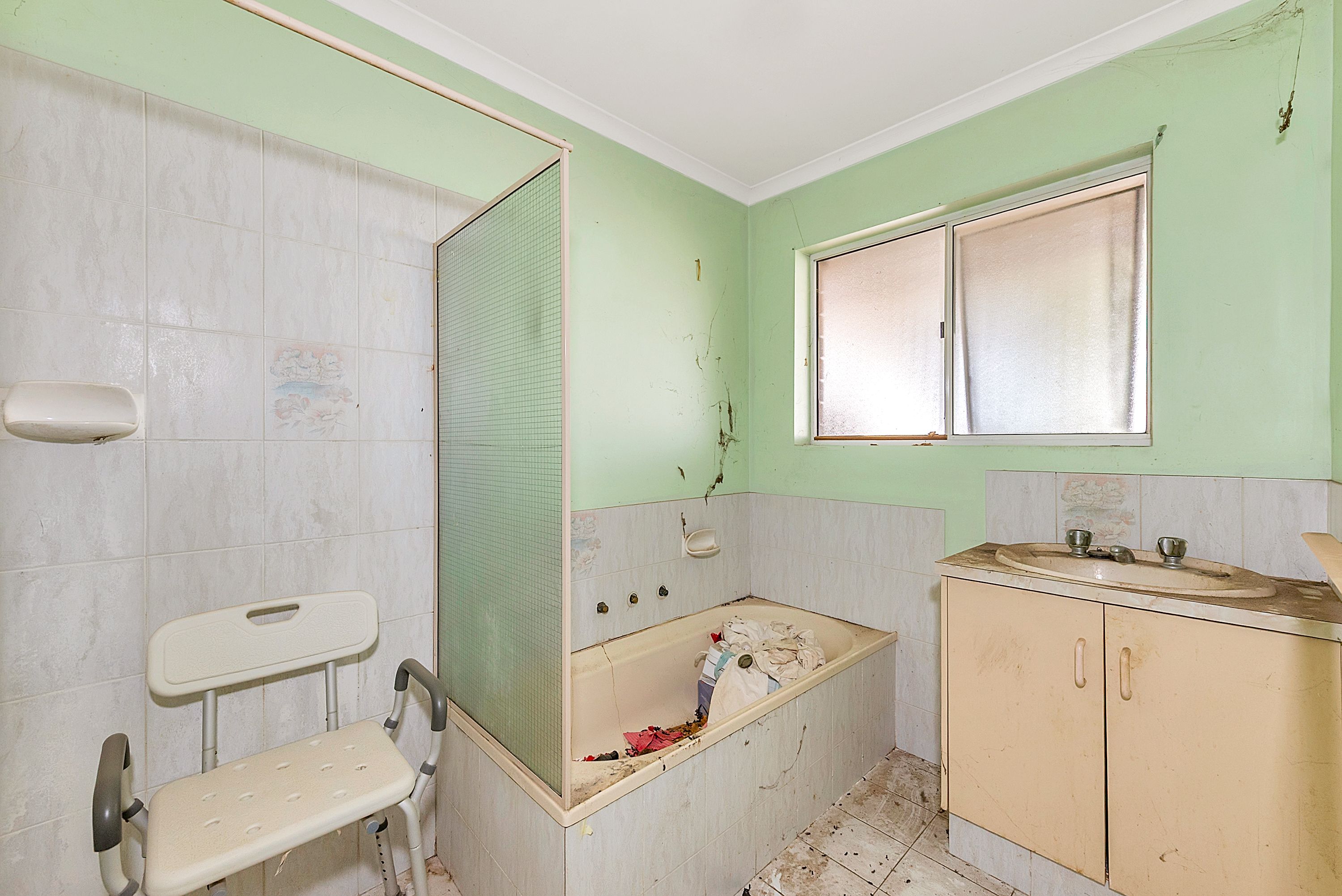 15 Magdalena Crescent — photo 9 of 14