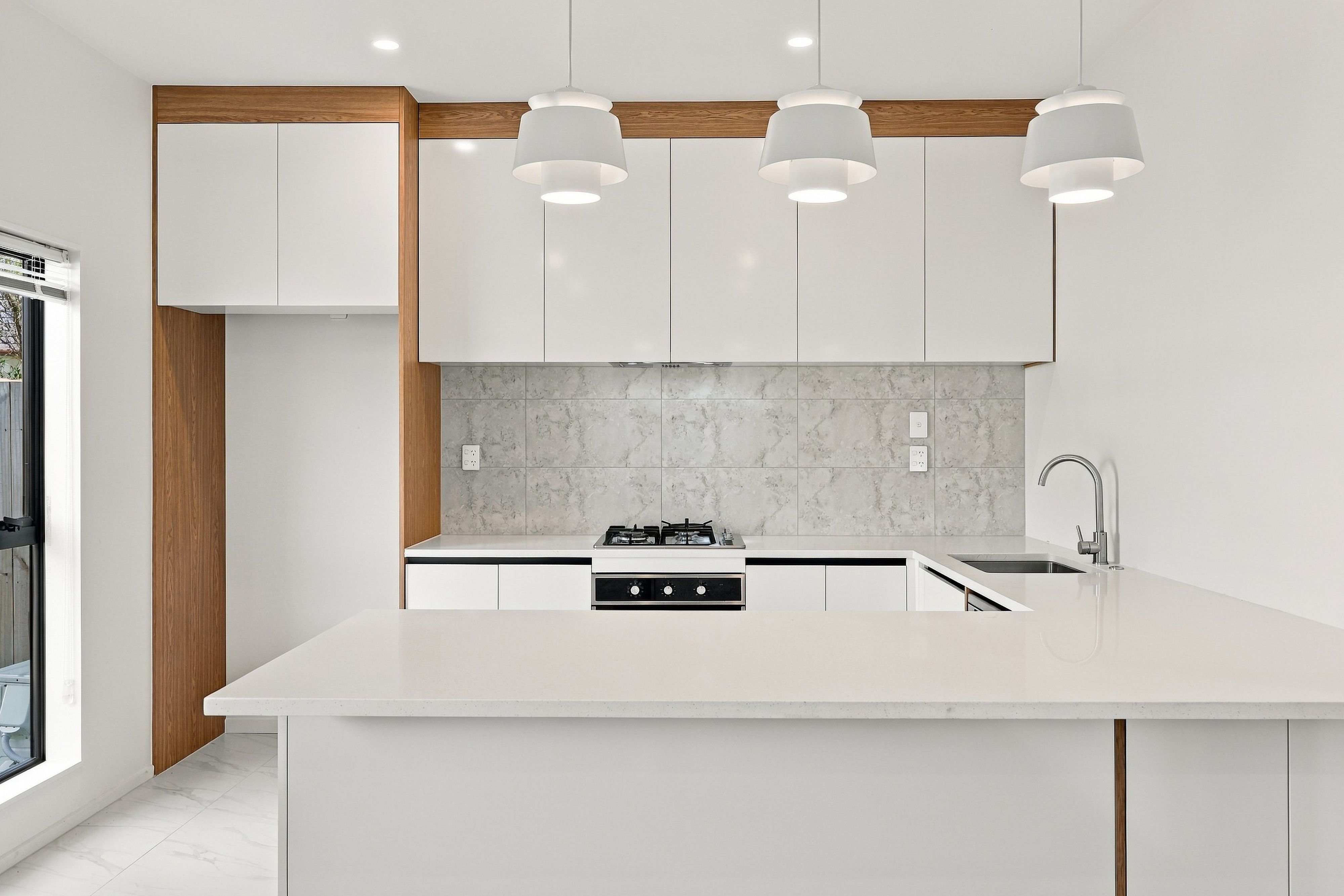 6/14 Medallion Drive, Oteha, North Shore City