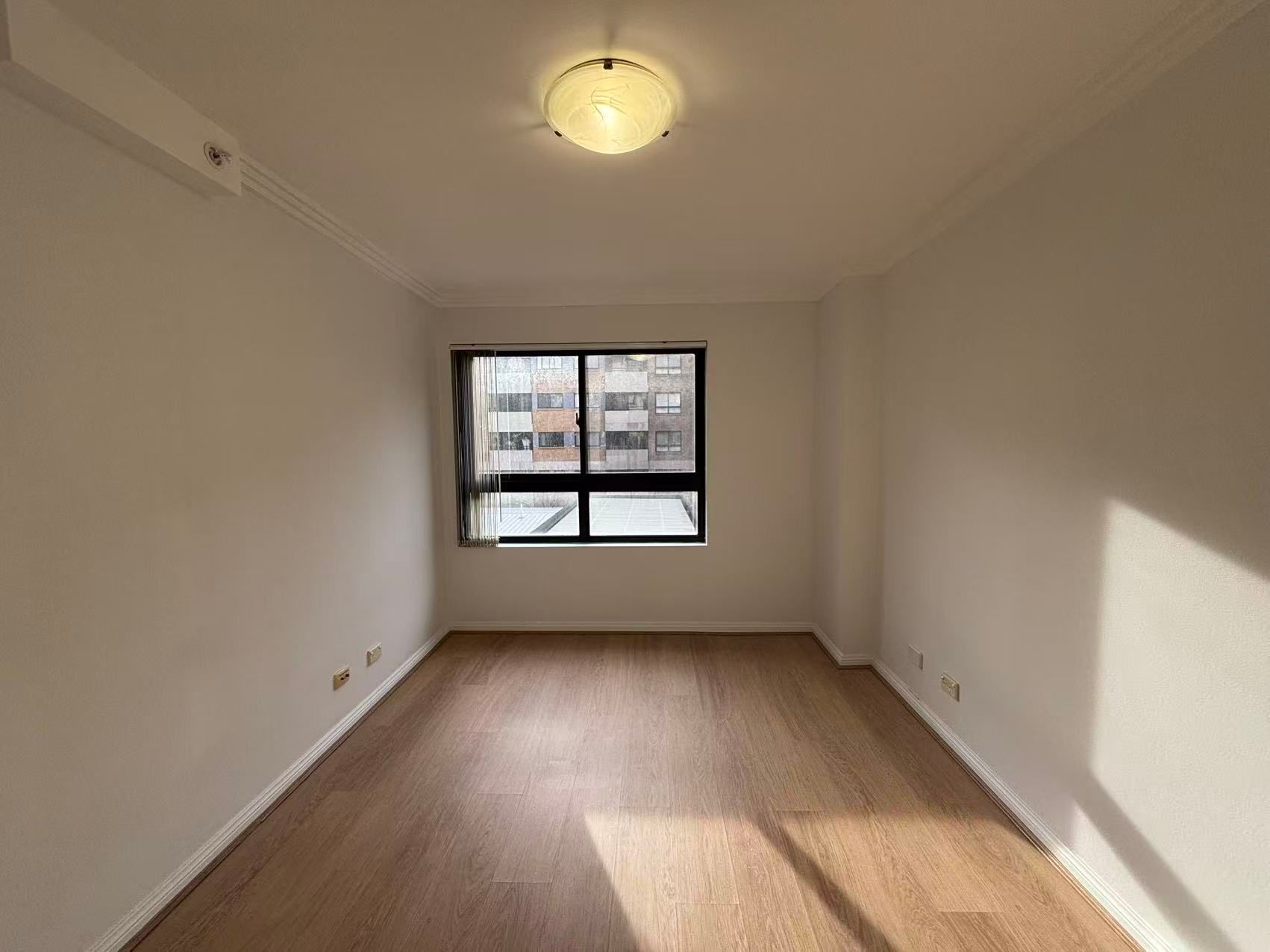 24B/12 Dora Street — photo 9 of 12