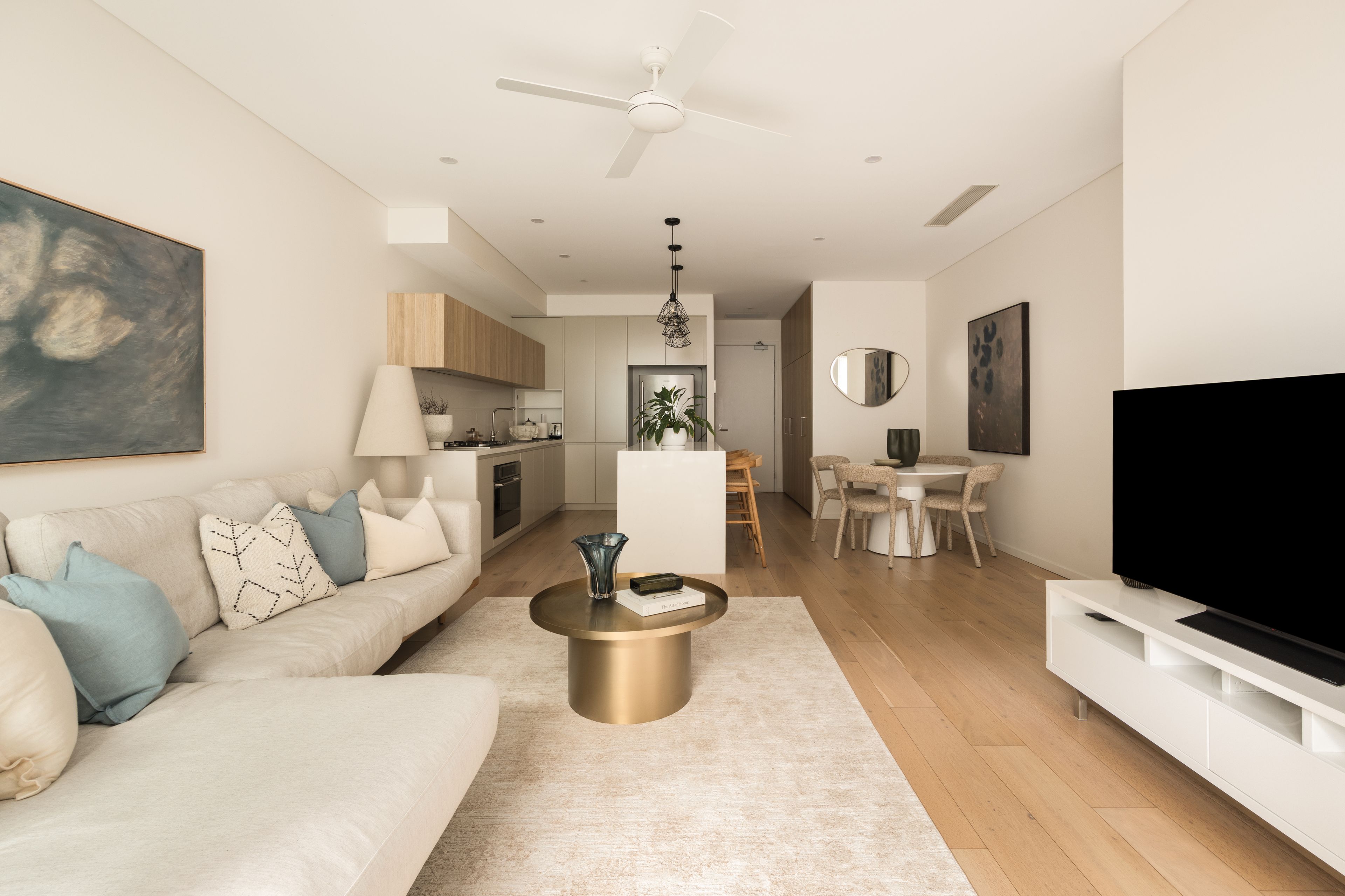 12/6 Isabel Avenue — photo from Ray White Phillips & Co
