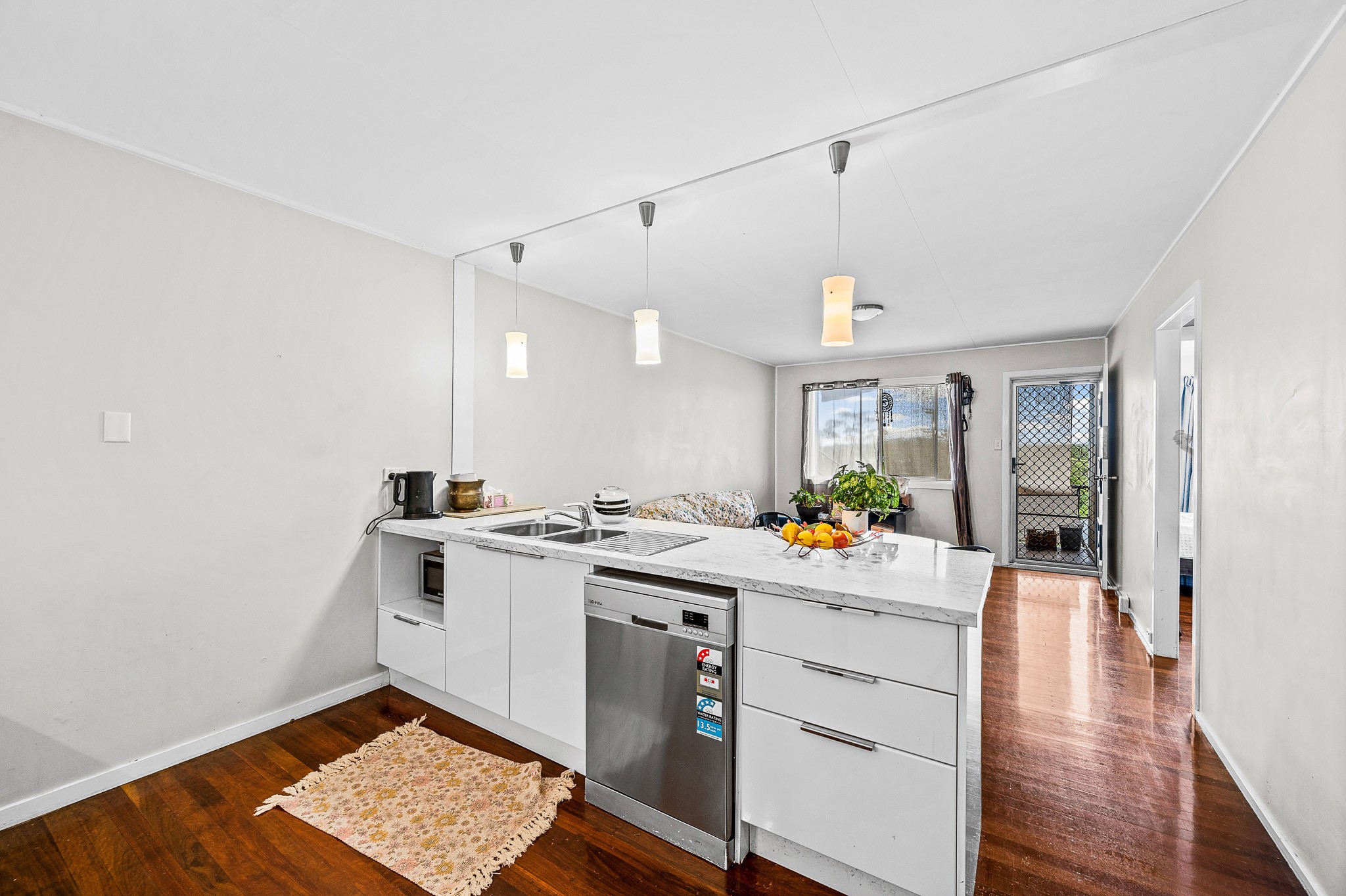 61 Elizabeth Street, South Gladstone, QLD 4680