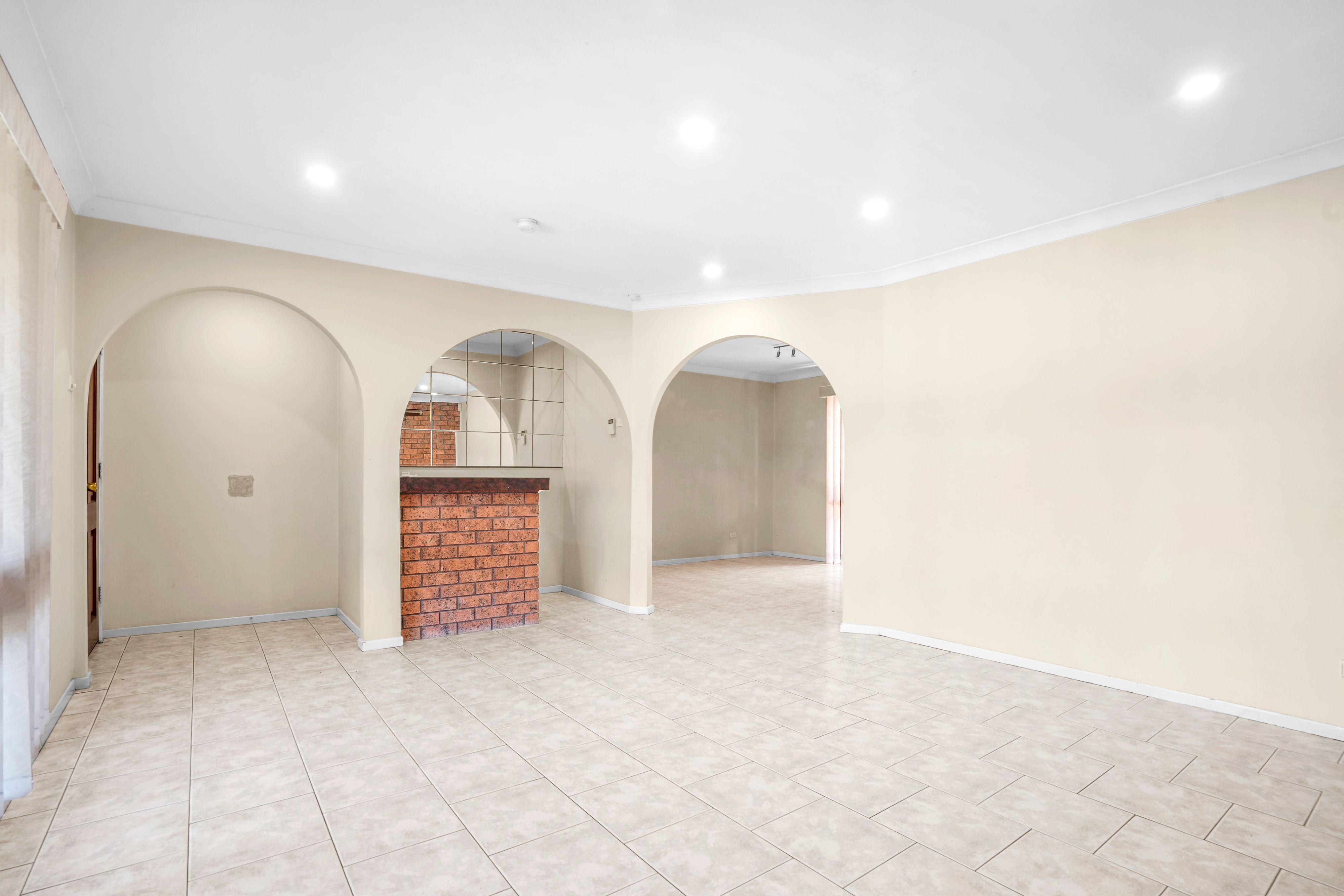 16 Woodcourt Street, Ambarvale, NSW 2560