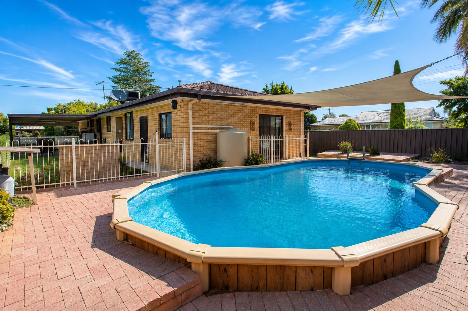 384 Elton Court, Lavington, NSW 2641