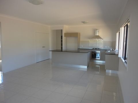 28 Caraway Street, Springfield Lakes, QLD 4300