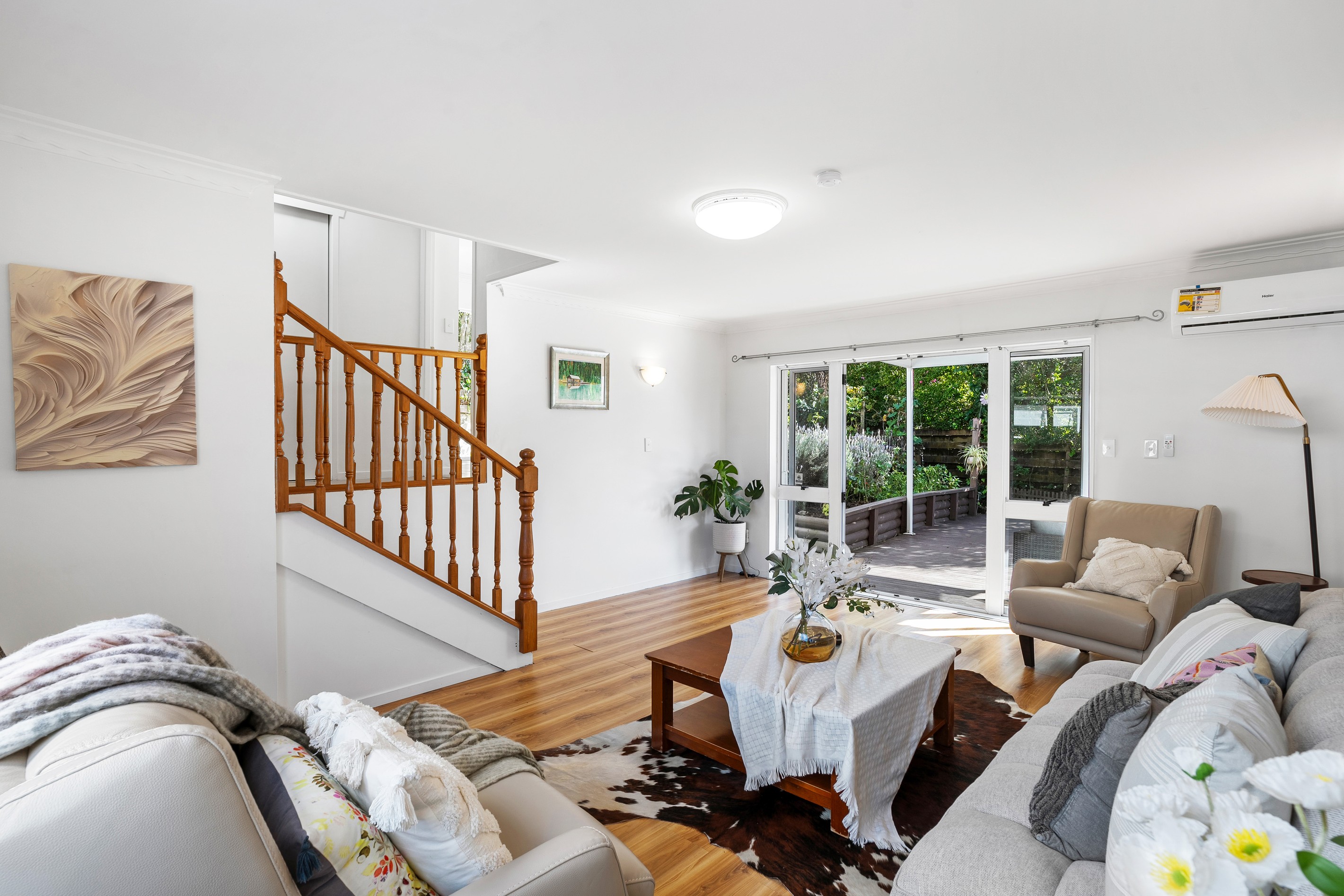 2/6 Bellbird Rise, Murrays Bay, North Shore City