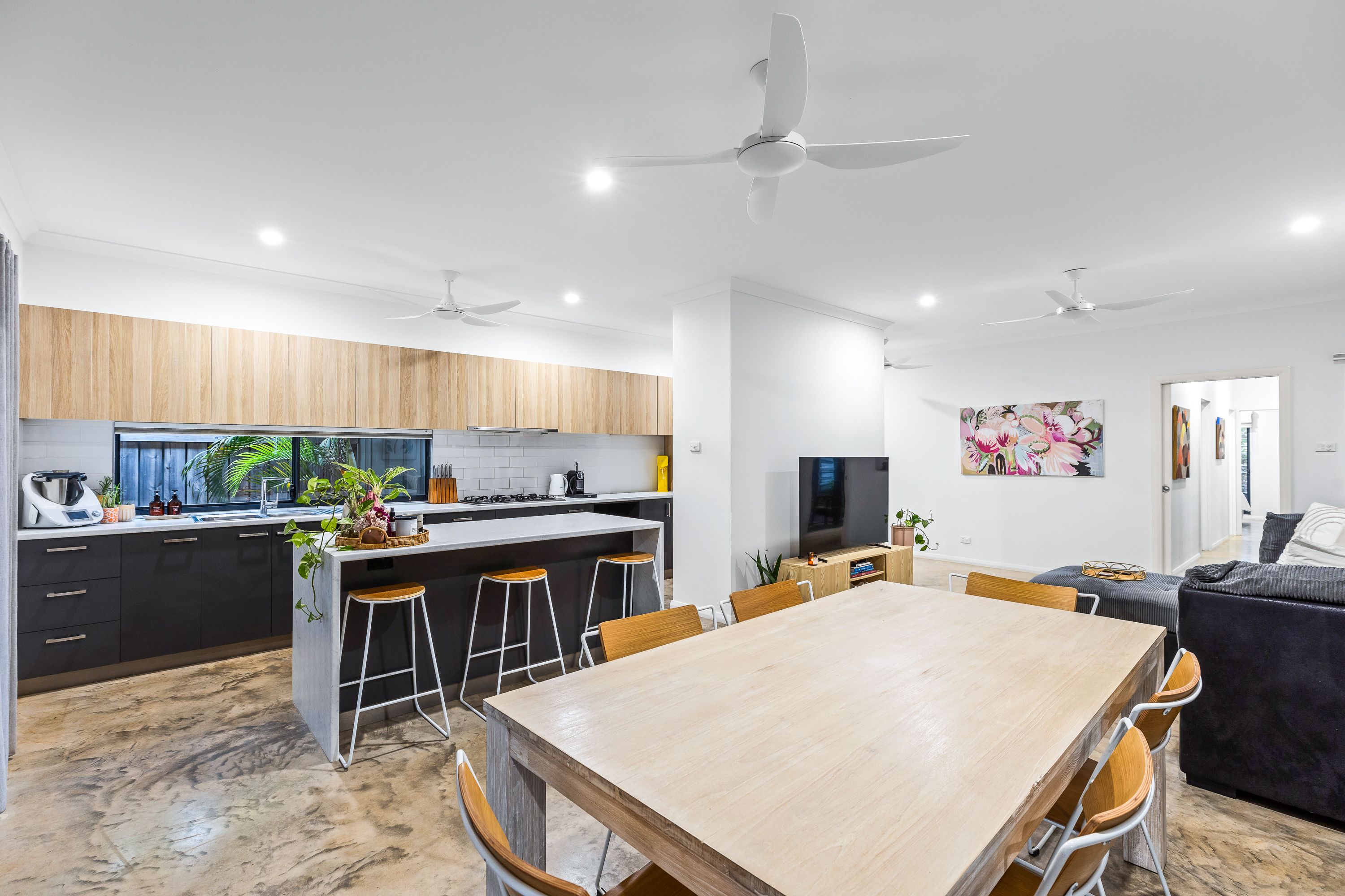 83 Kapang Drive — photo 11 of 30