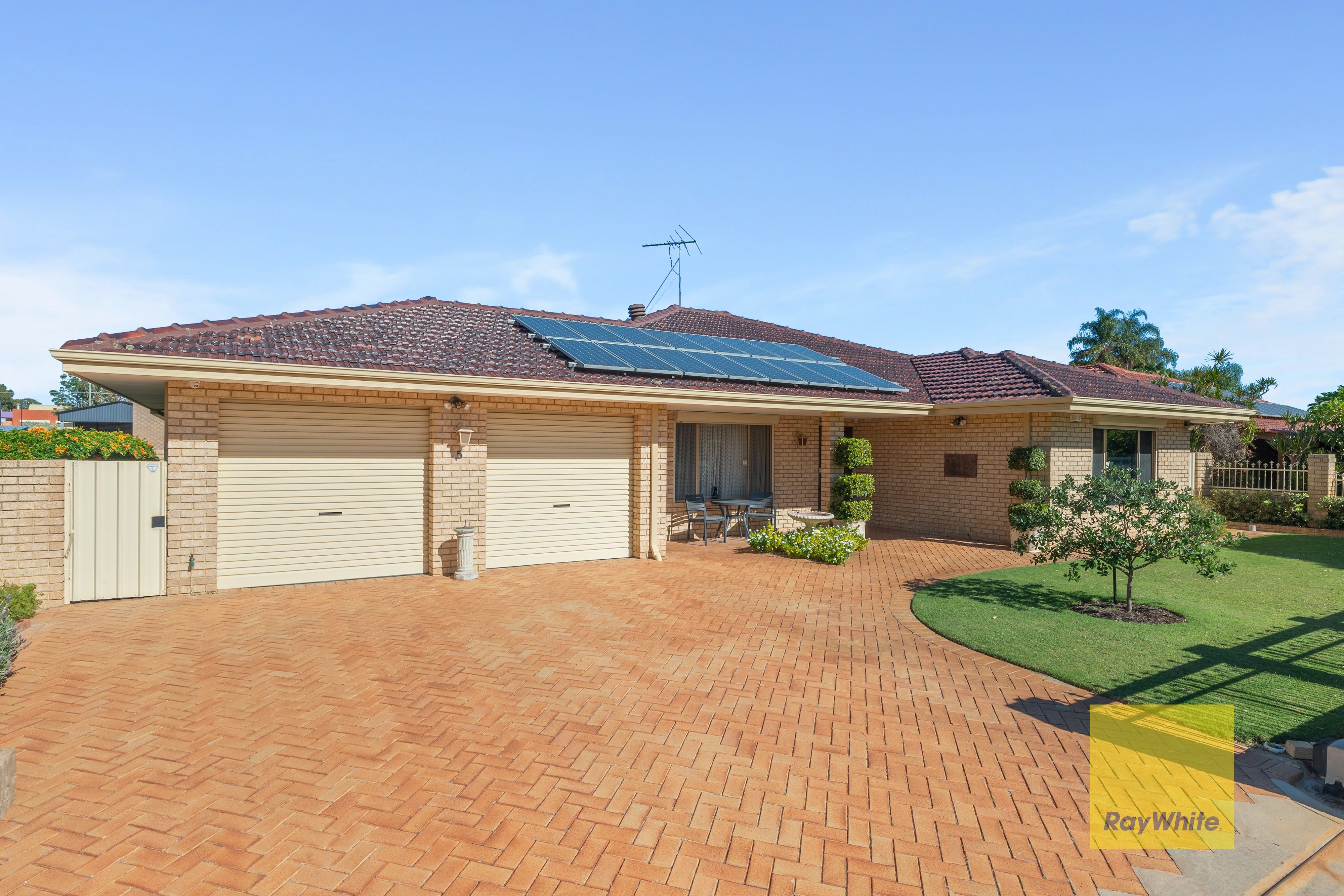 5 Farmers Green, Beechboro WA 6063