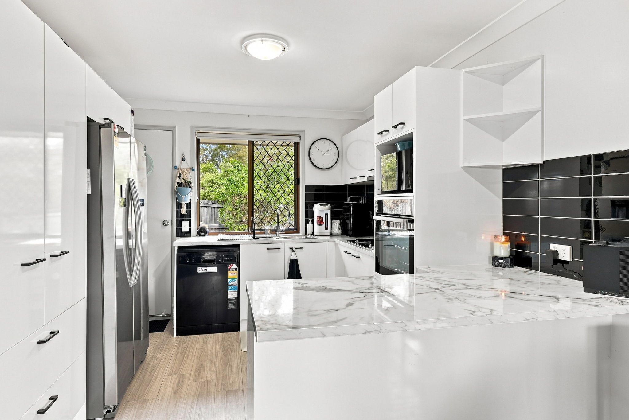 32 Zinnea Street — photo 5 of 17