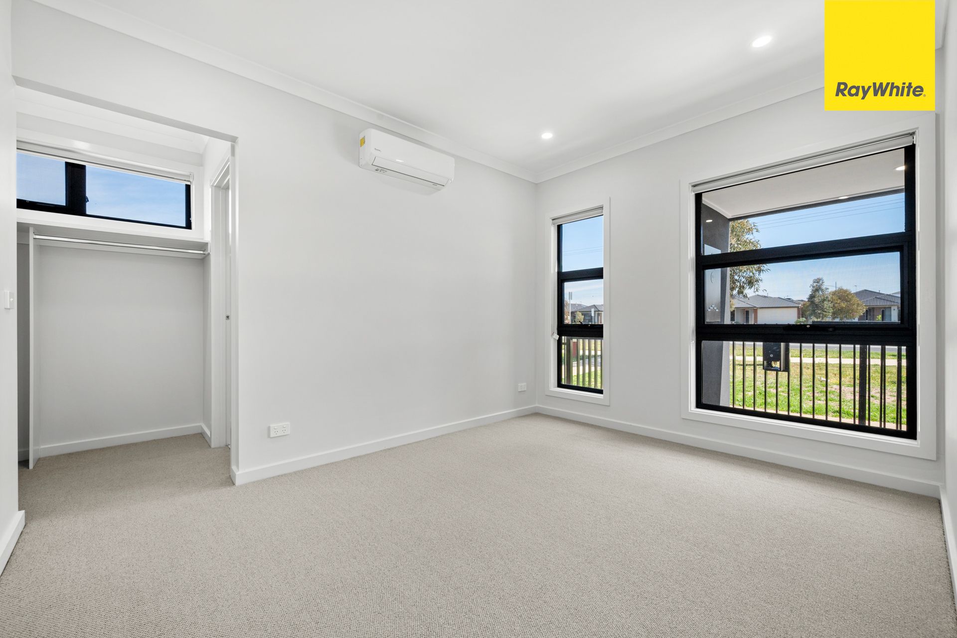 15 Biota Walk, WEIR VIEWS, VIC 3338