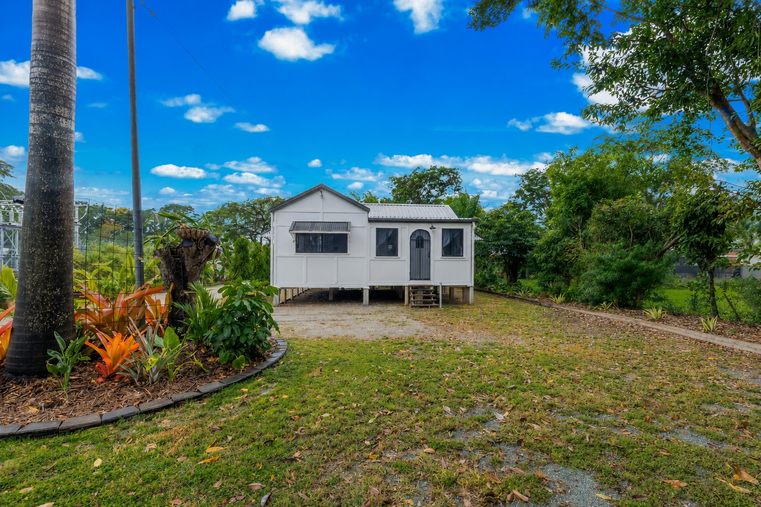 2571 Shute Harbour Road, Jubilee Pocket, QLD 4802
