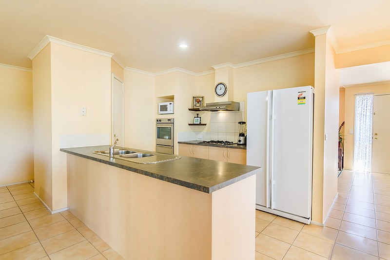 1 Michaelia Close, Cranbourne West, VIC 3977