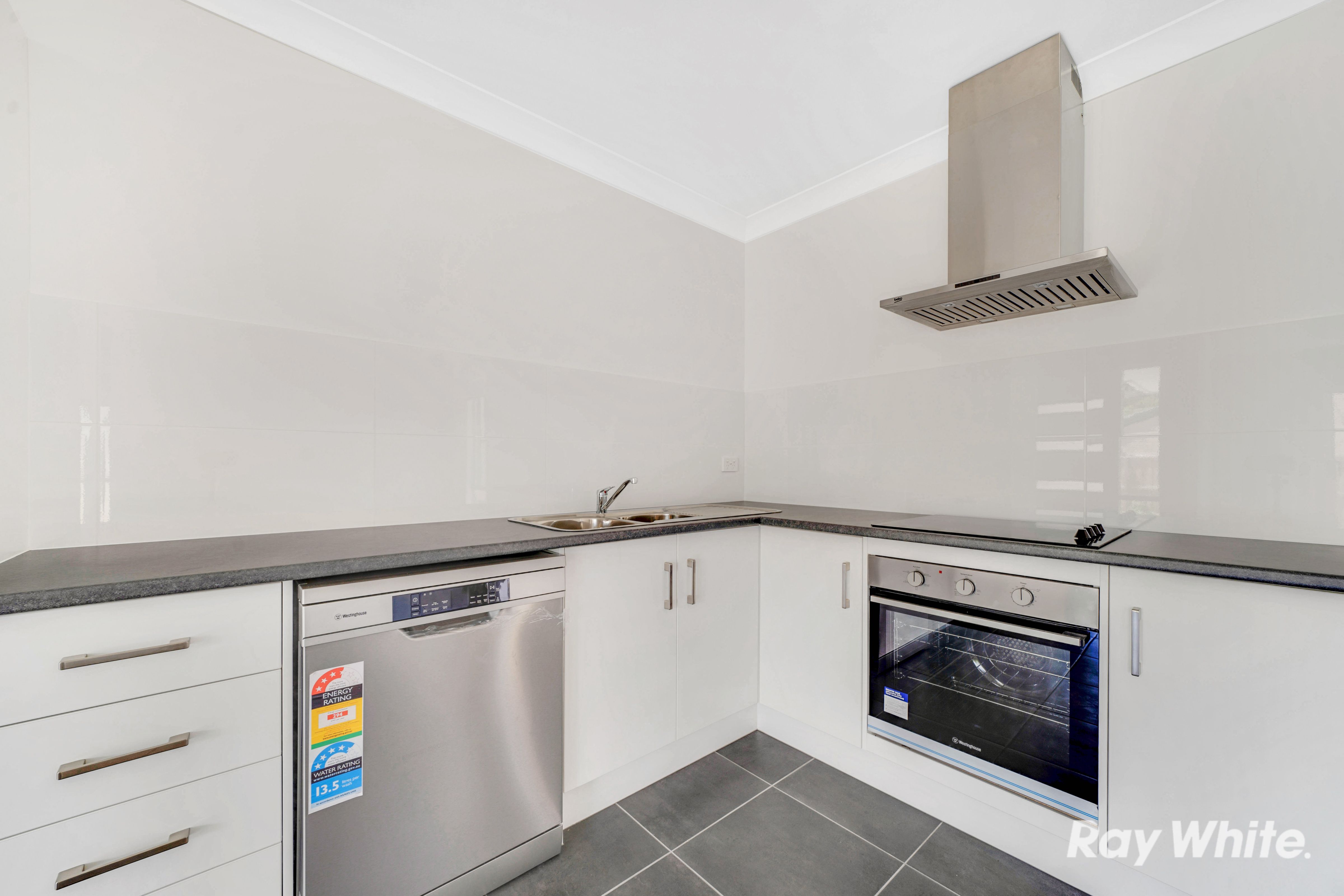 3B Dianne Street, Loganlea, QLD 4131