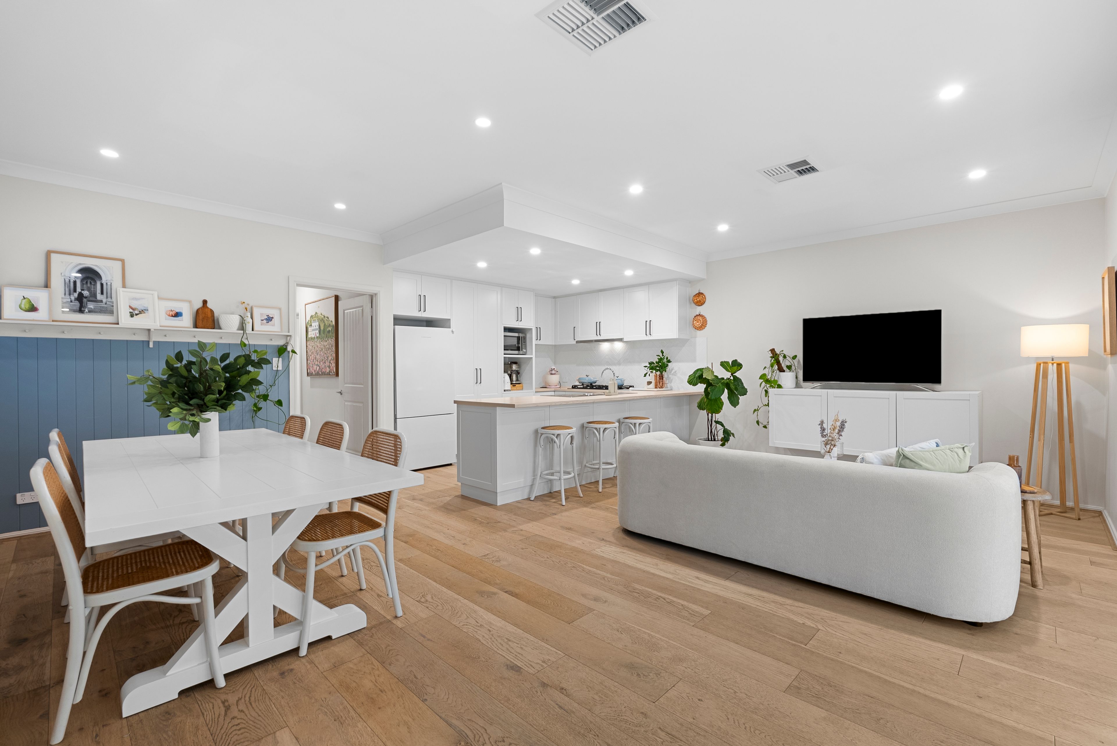 13A Fiscom Avenue — photo 11 of 23