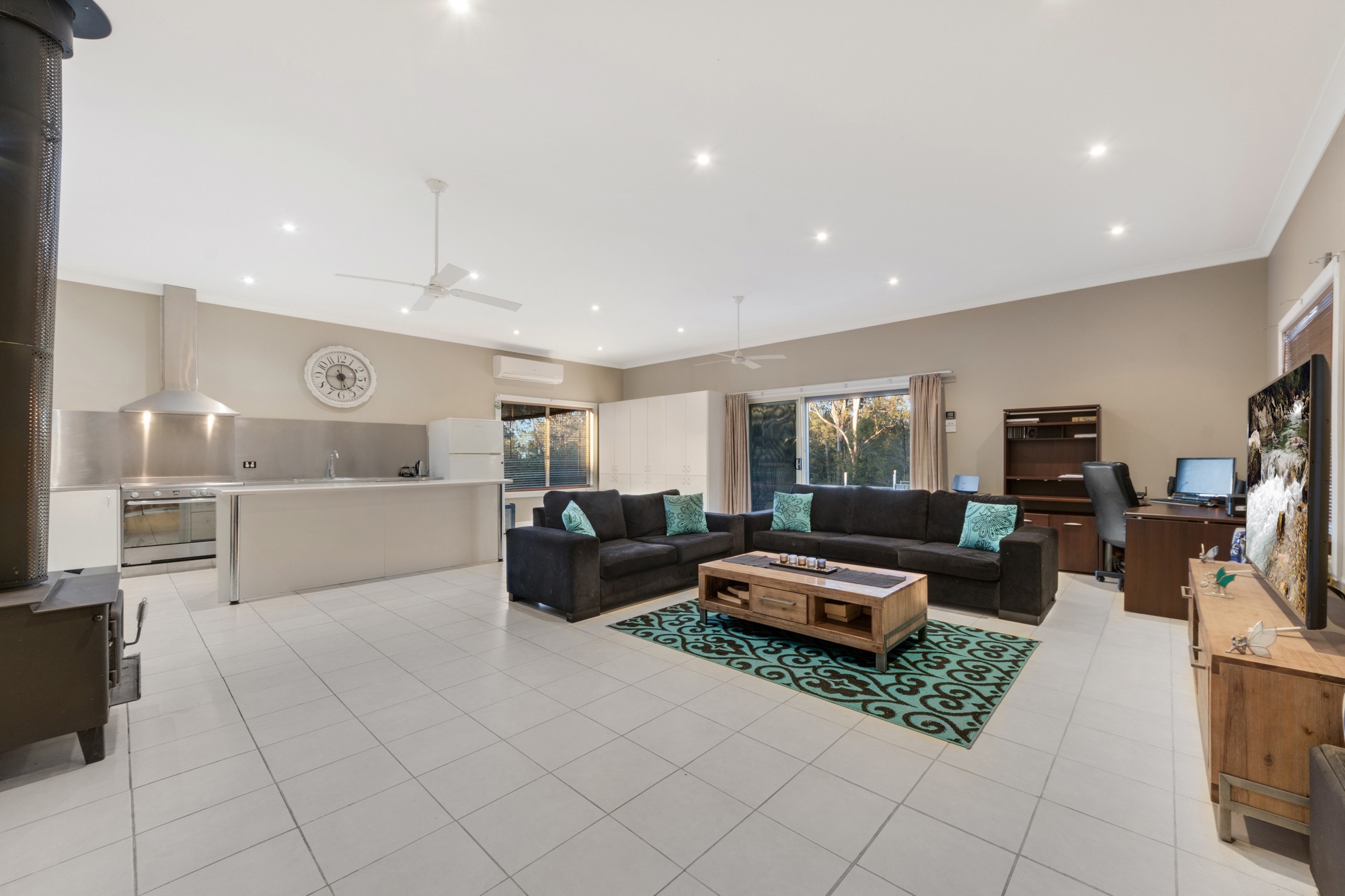 6 Steveys Forest Road, Oakdale, NSW 2570