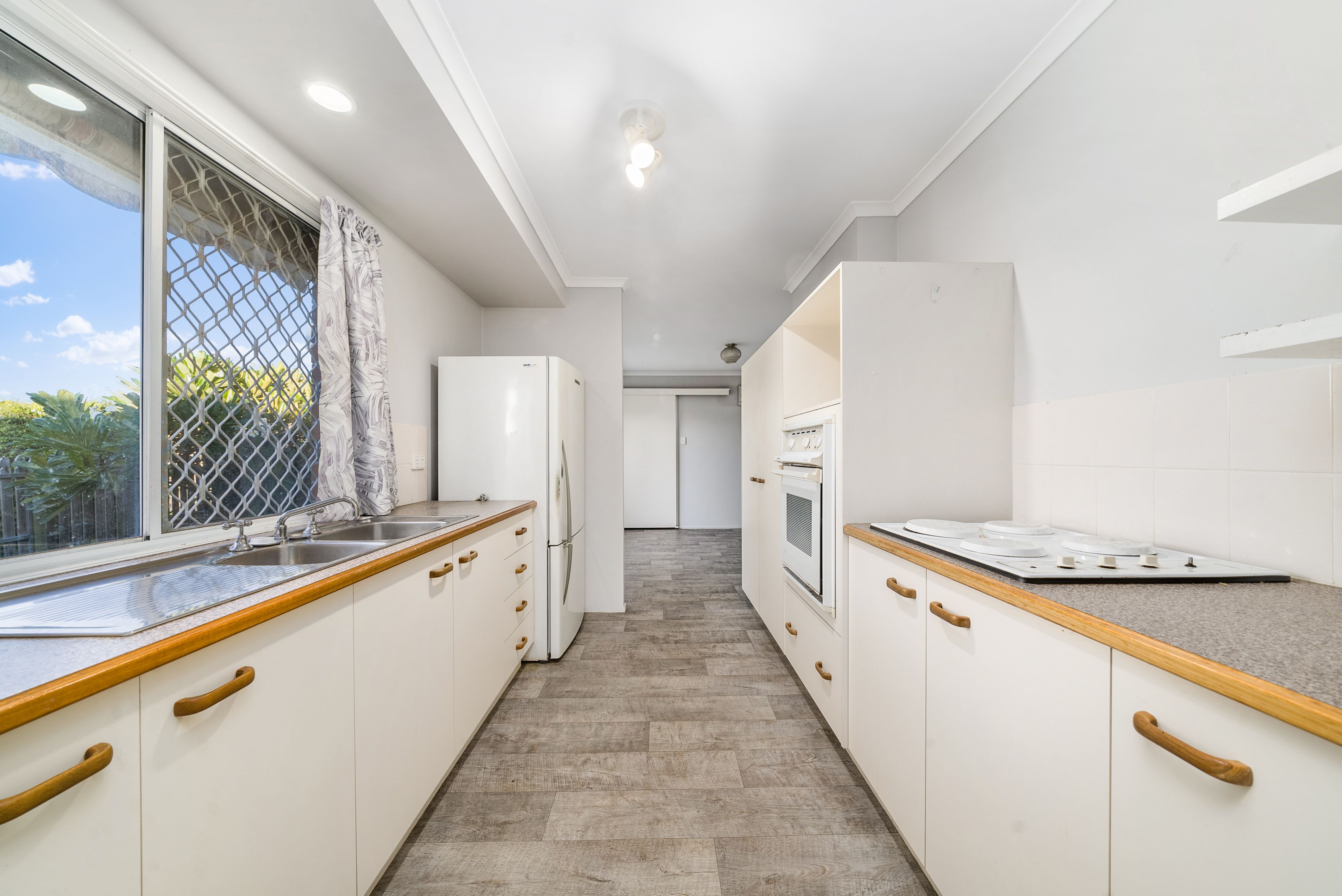 1/66 Dalton Street, KippaRing, QLD 4021 Sold Unit Ray White Redcliffe