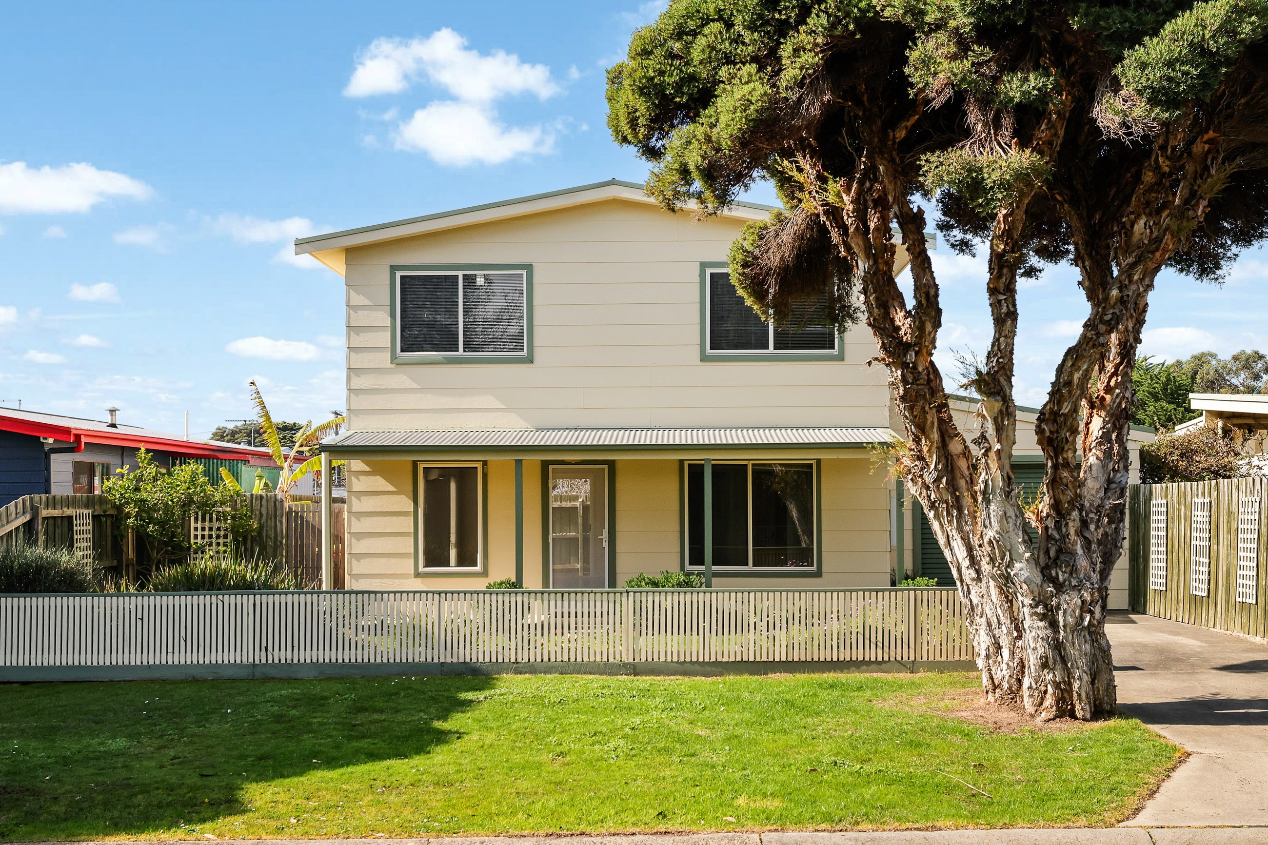 33 Lansell Road, Cowes, VIC 3922