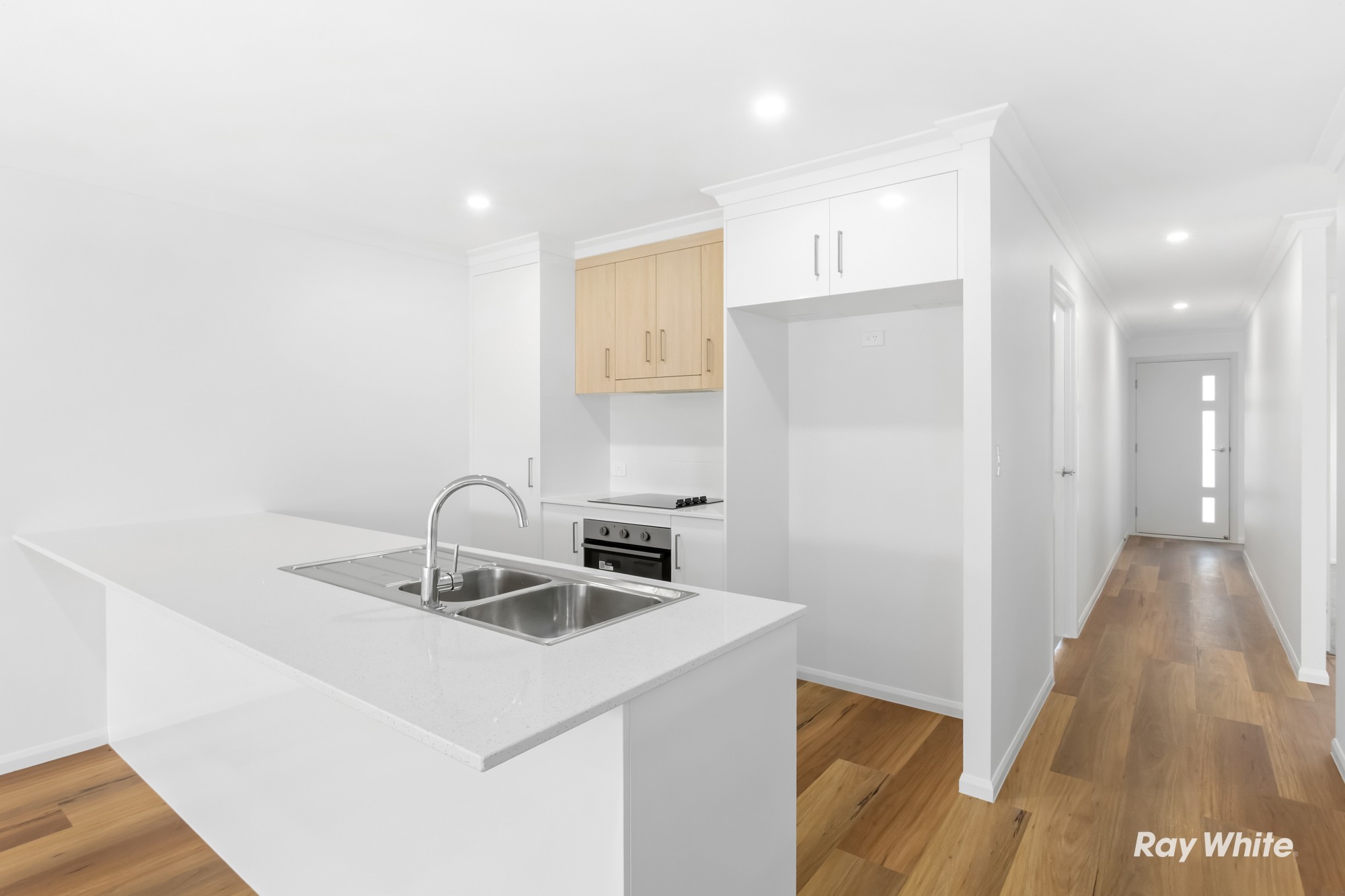 1/16 Eagle Heights, Zilzie, QLD 4710