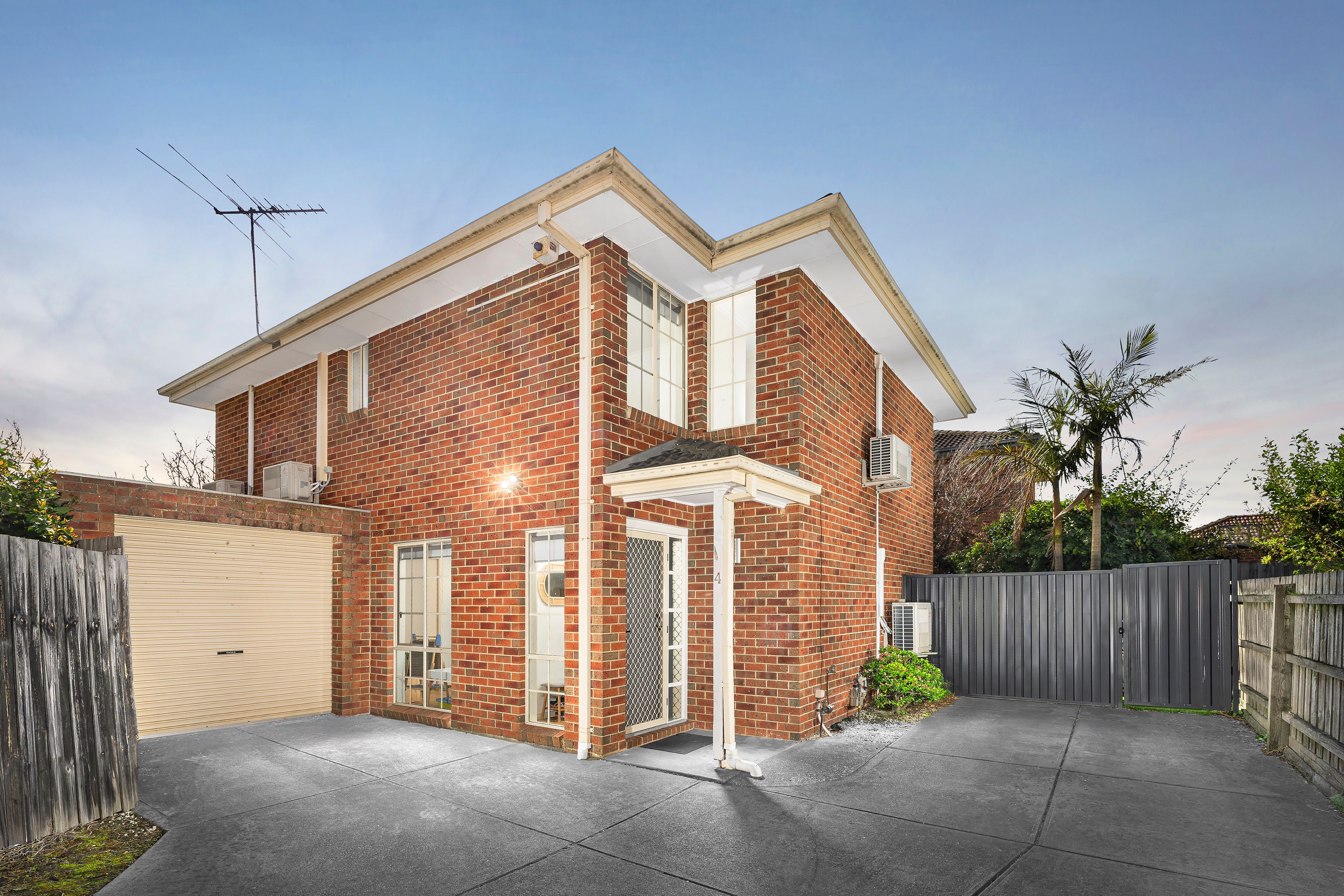 27 Robinson Street, Clayton VIC 3168