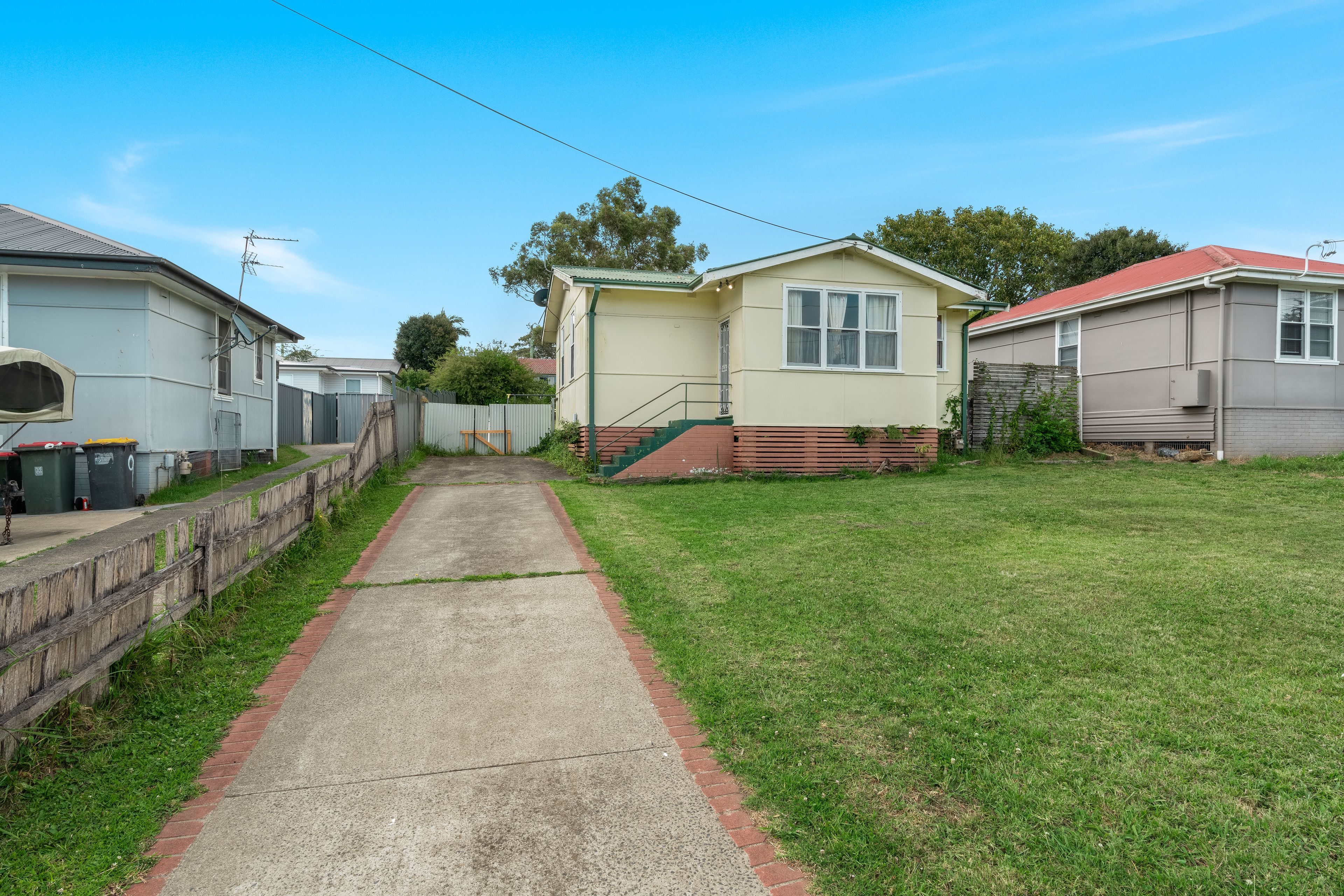 7 Elizabeth Avenue, Nowra, NSW 2541 Leased House Ray White South