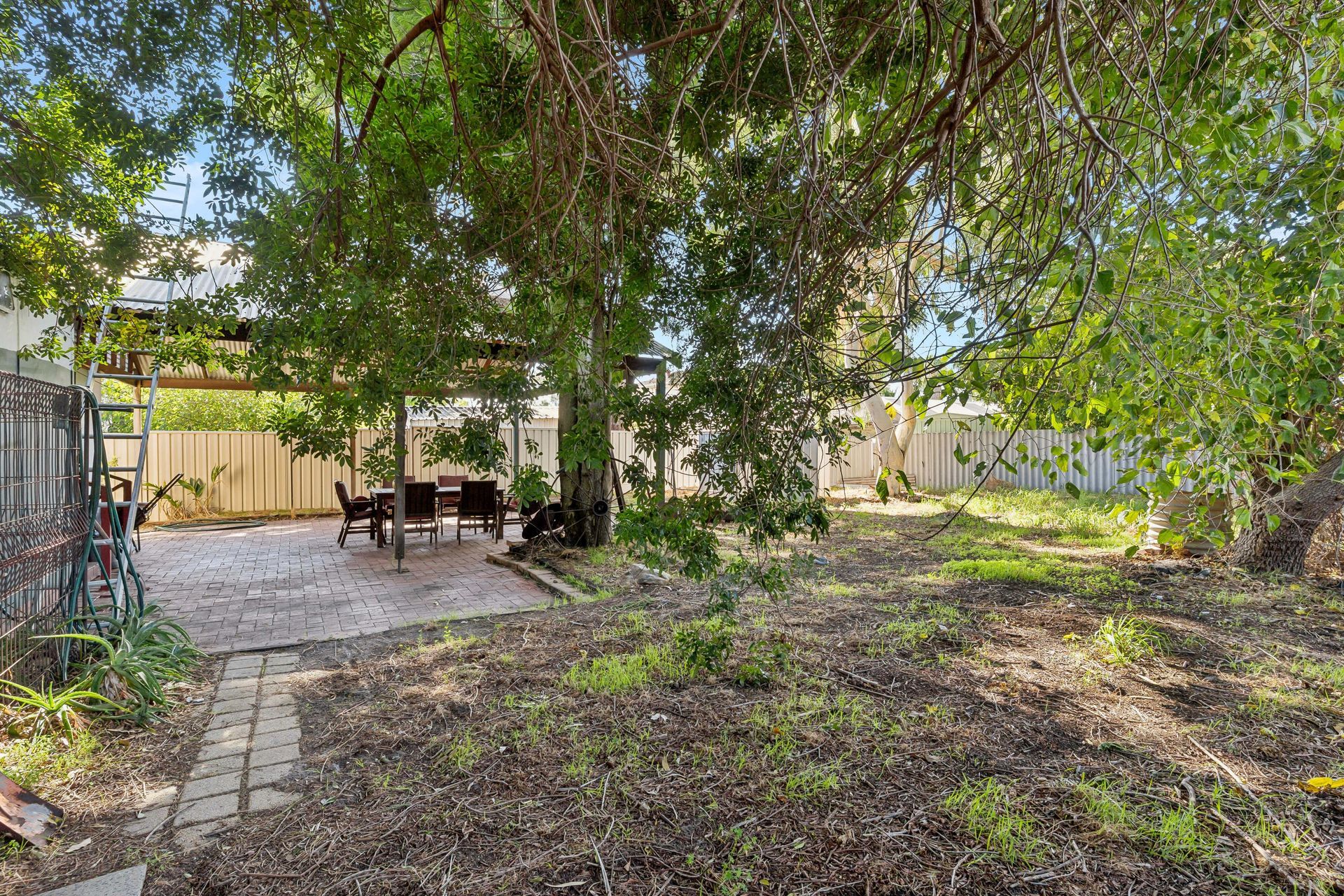 464 Kalamunda Road — photo 20 of 28