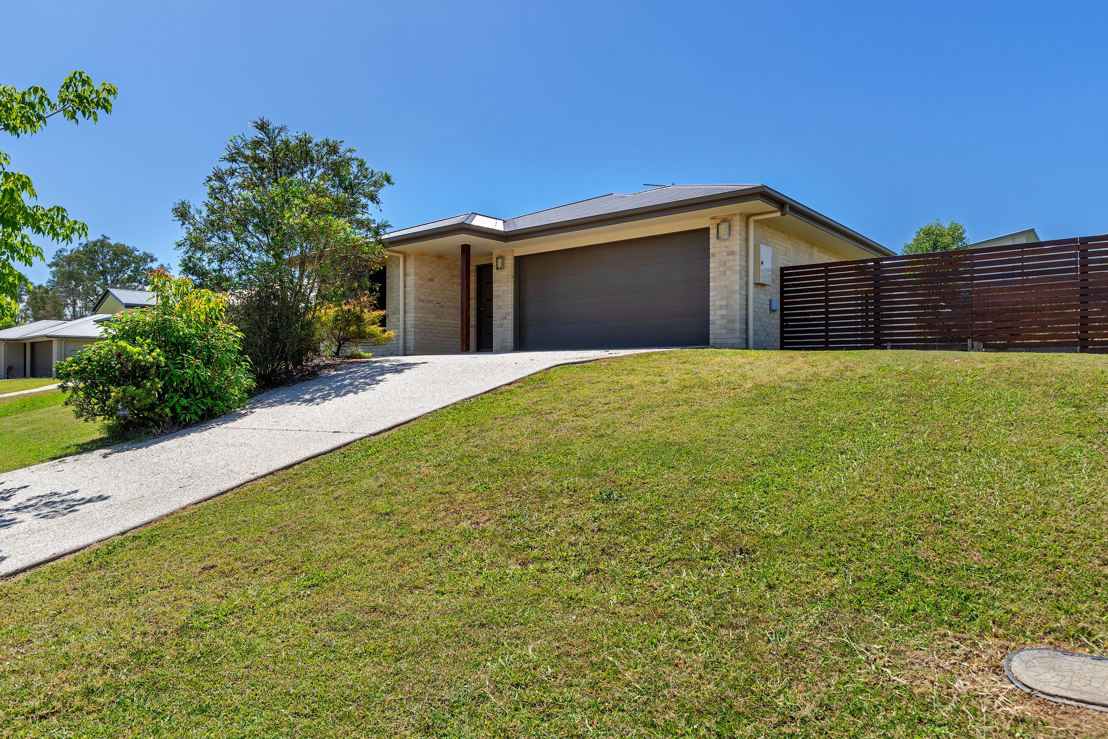 4 Champagne Lane, Southside, QLD 4570