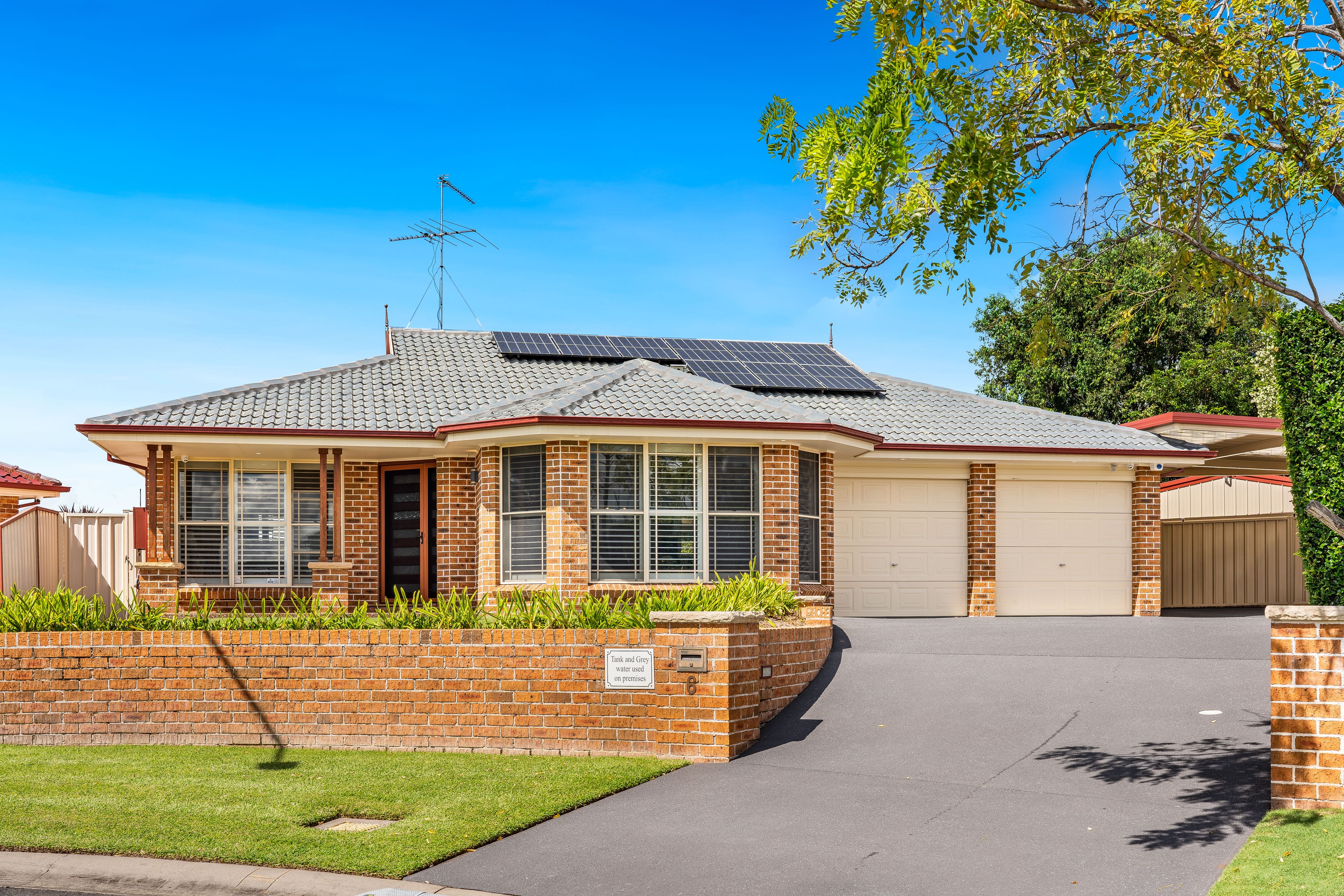 6 Harrower Place, Glenmore Park, NSW 2745 - Sold House - Ray White ...