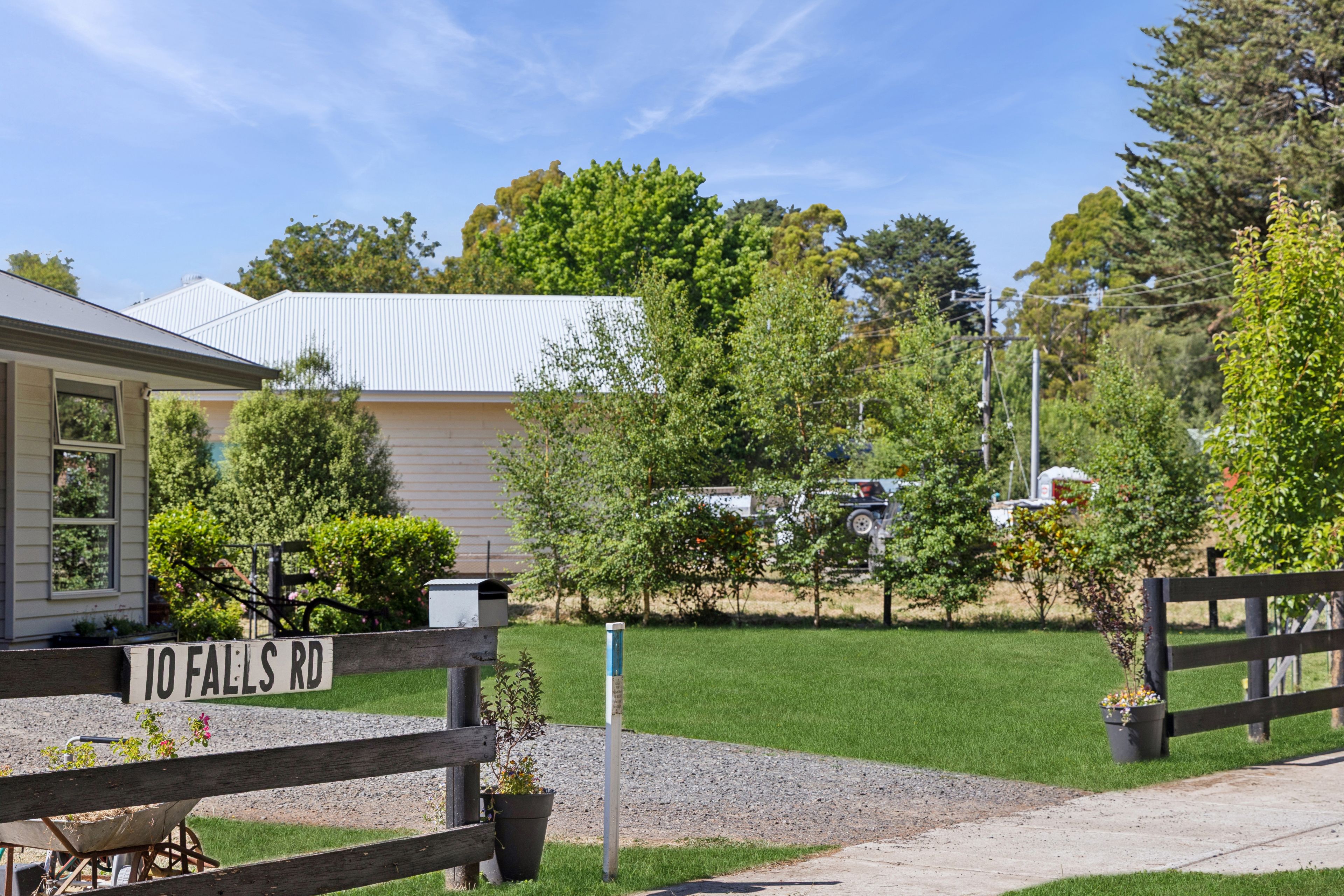 10 Falls Road, Trentham, VIC 3458