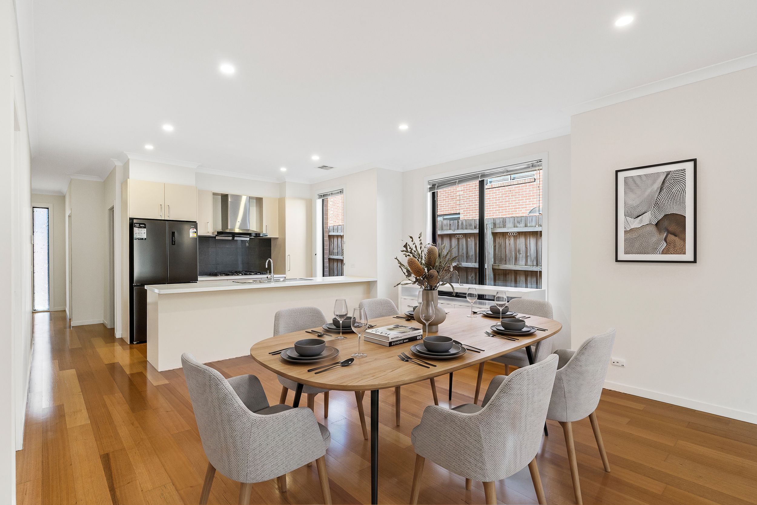 5/48-50 Hamel Street — photo 3 of 18