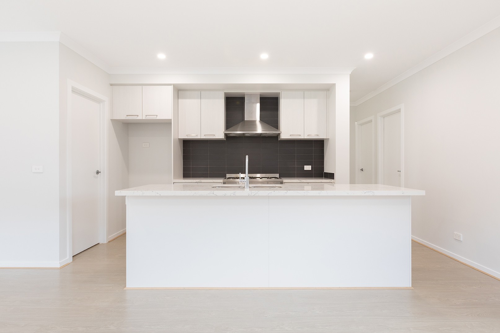8 Wicklow Drive, Melton South, VIC 3338