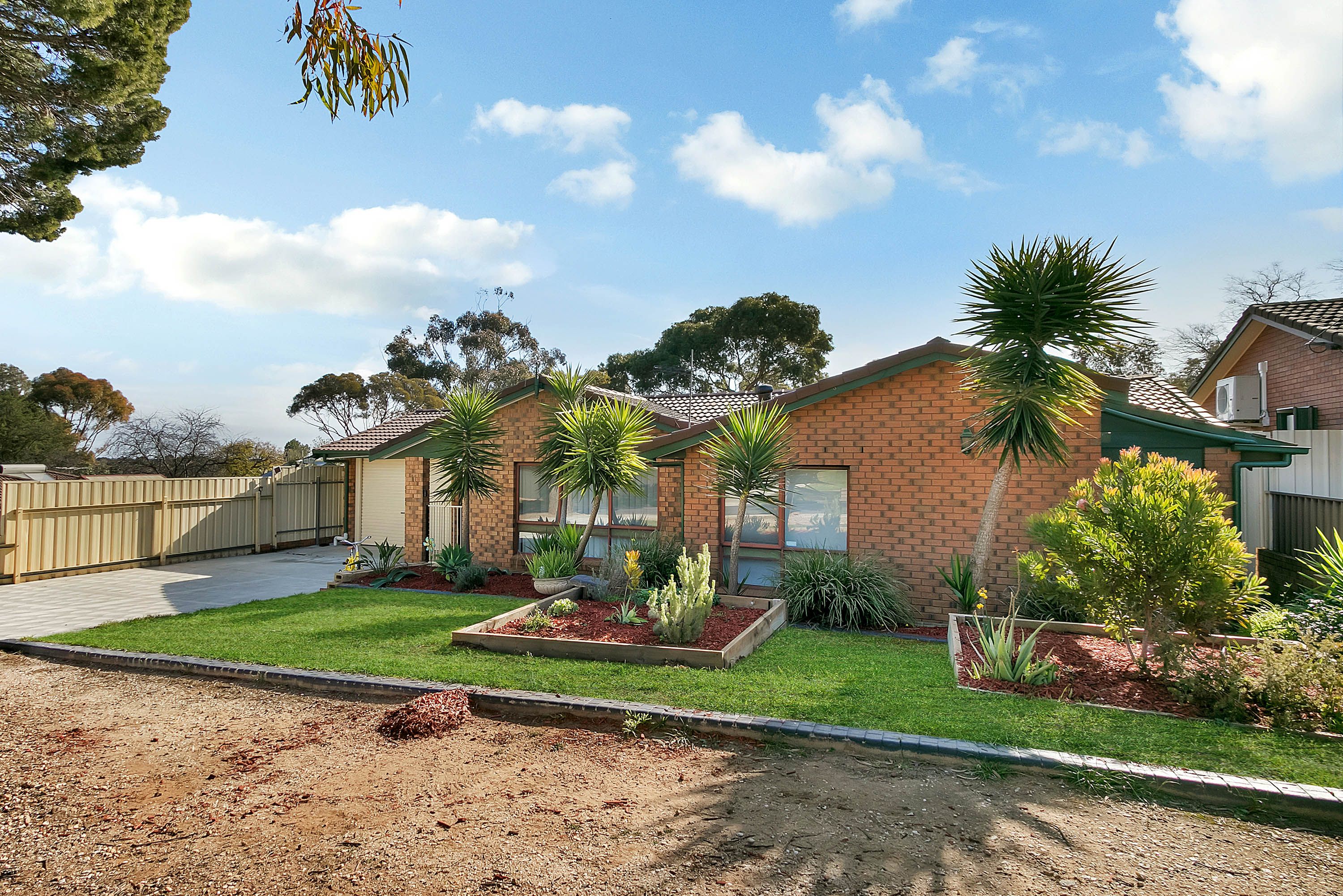 11 Dawkins Avenue, Willaston, SA 5118
