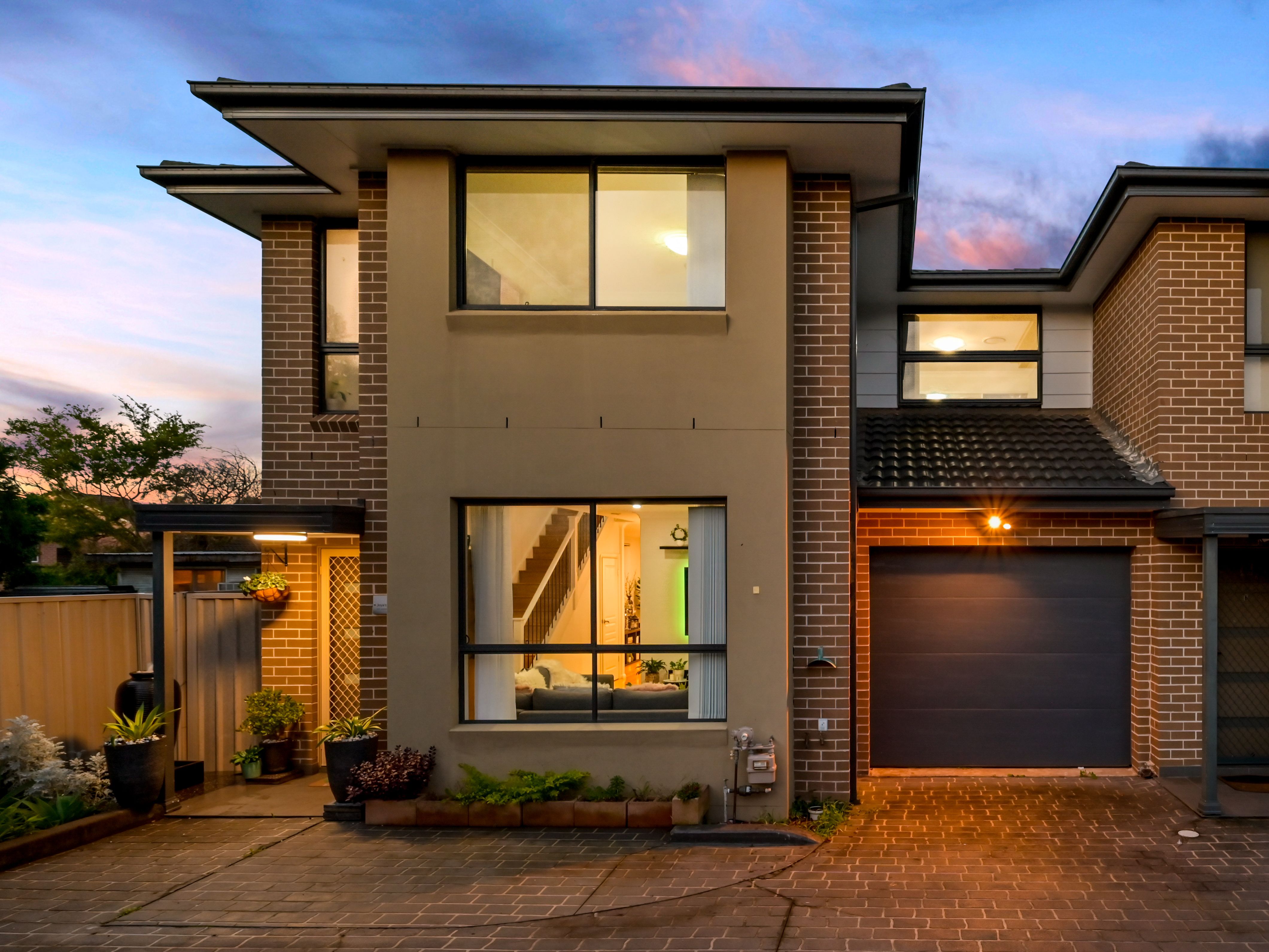 2 Jaclyn Street, Ingleburn NSW 2565
