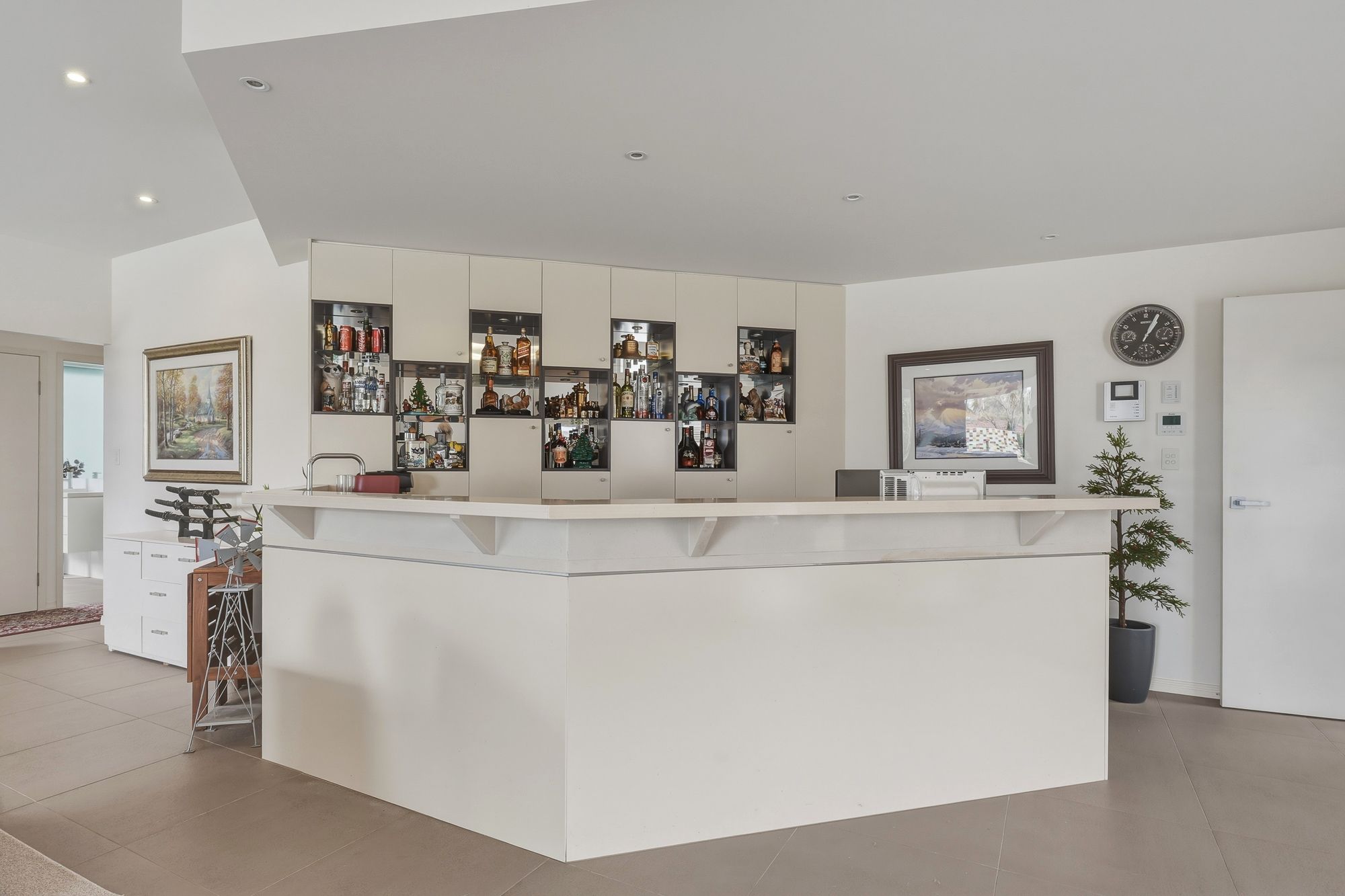 163 Streisand Drive — photo 14 of 28