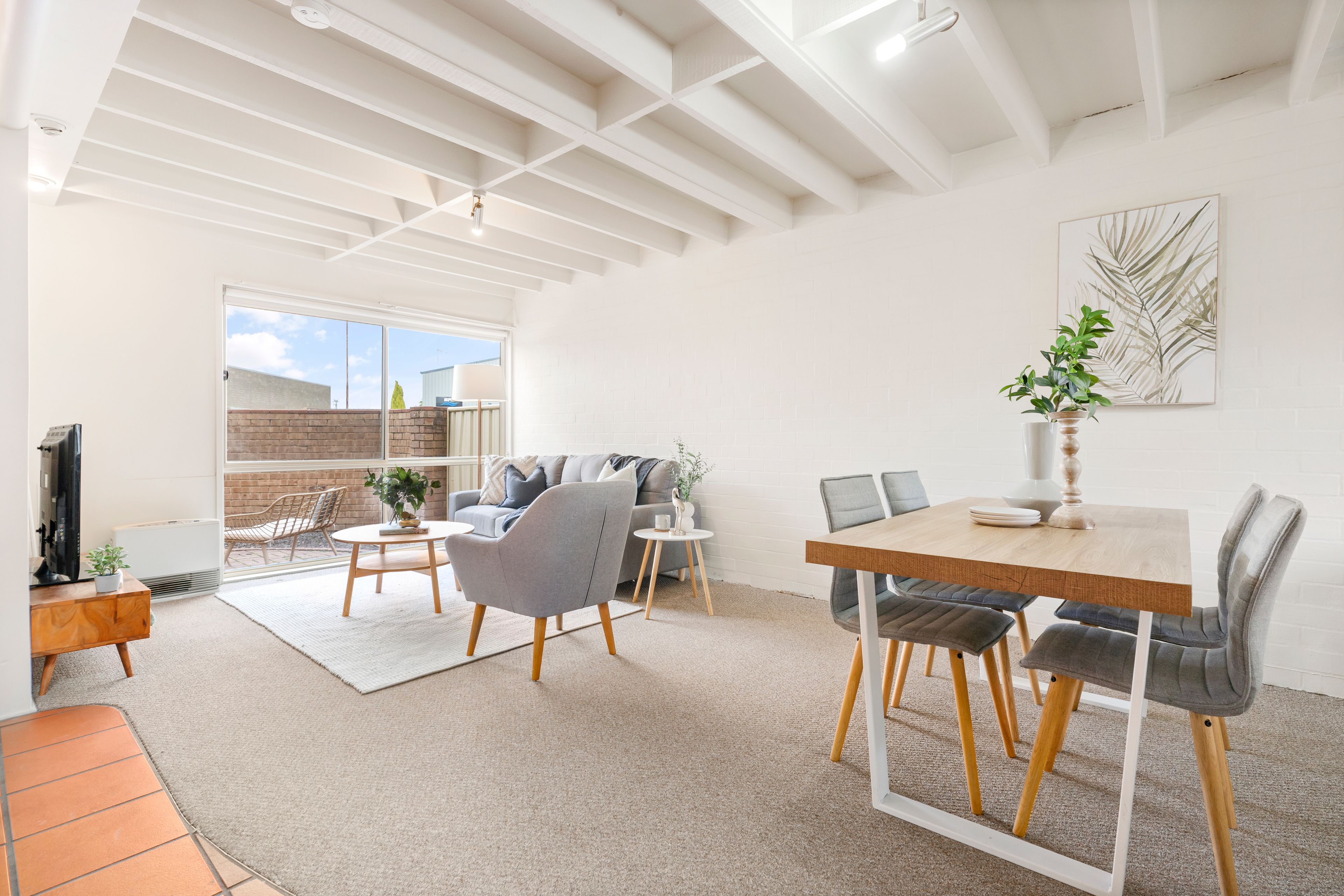 429 Griffith Road, Lavington NSW 2641