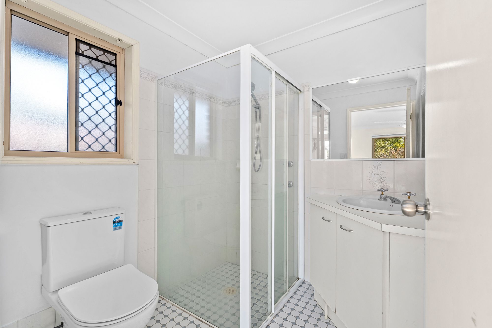 22 Mayfair Place — photo 10 of 20