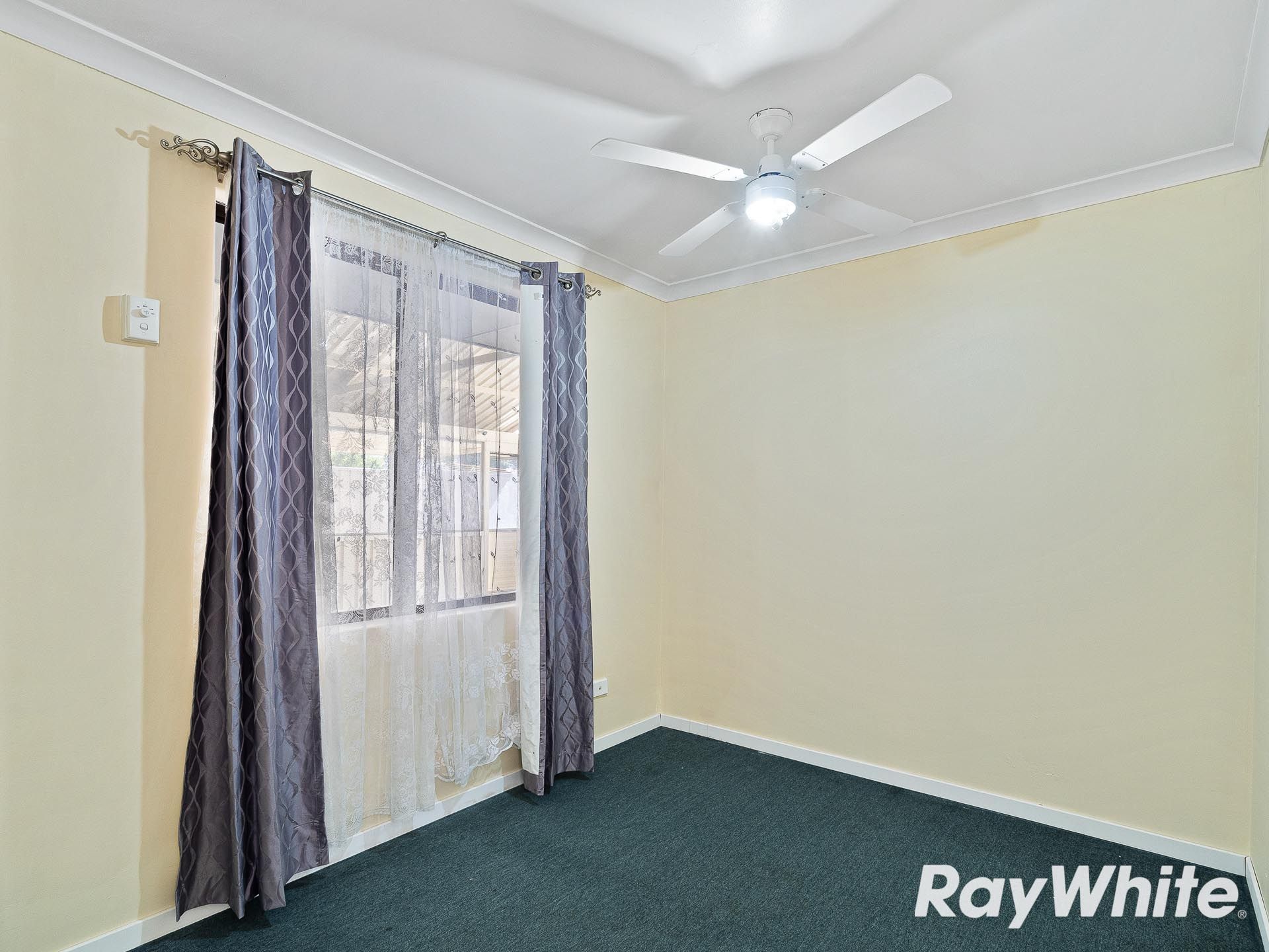 4 Newlyn Way — photo 9 of 19