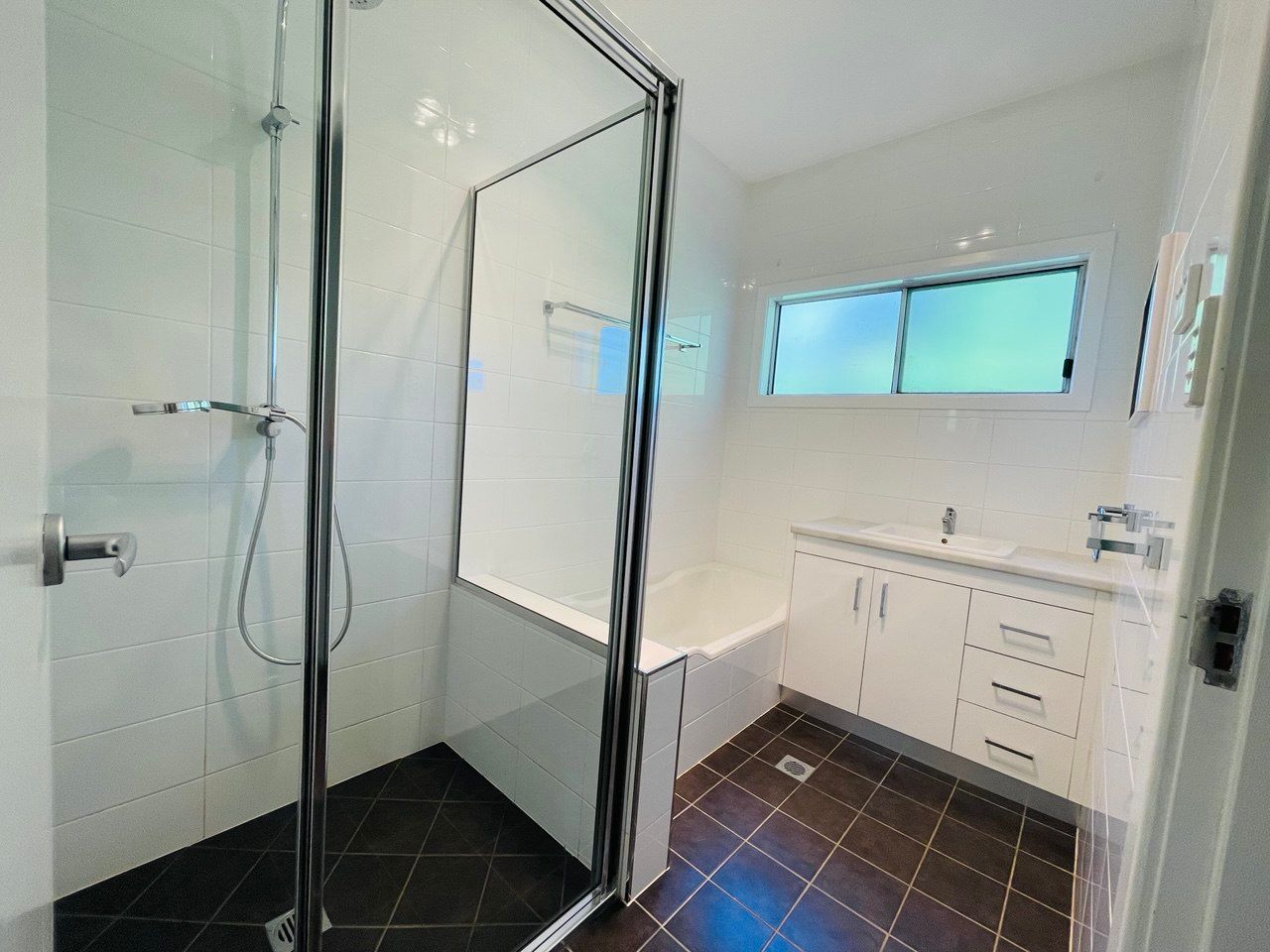 10 McGregor Street — photo 11 of 13