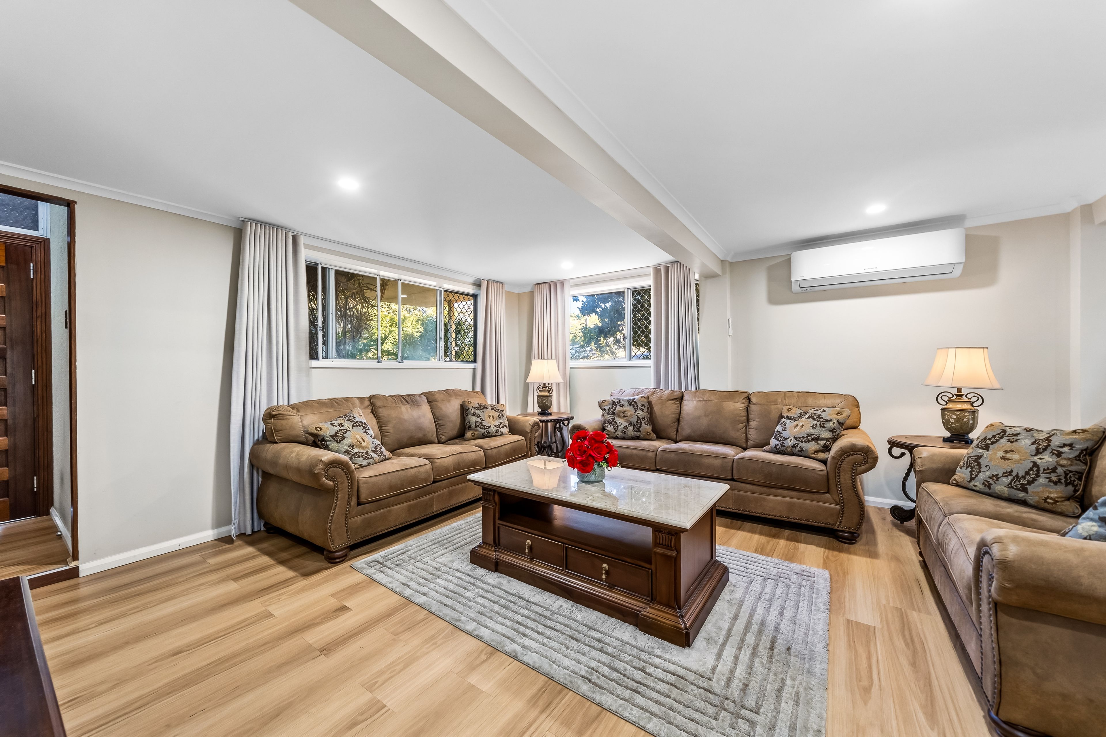 84 Mingera Street, Mansfield, QLD 4122