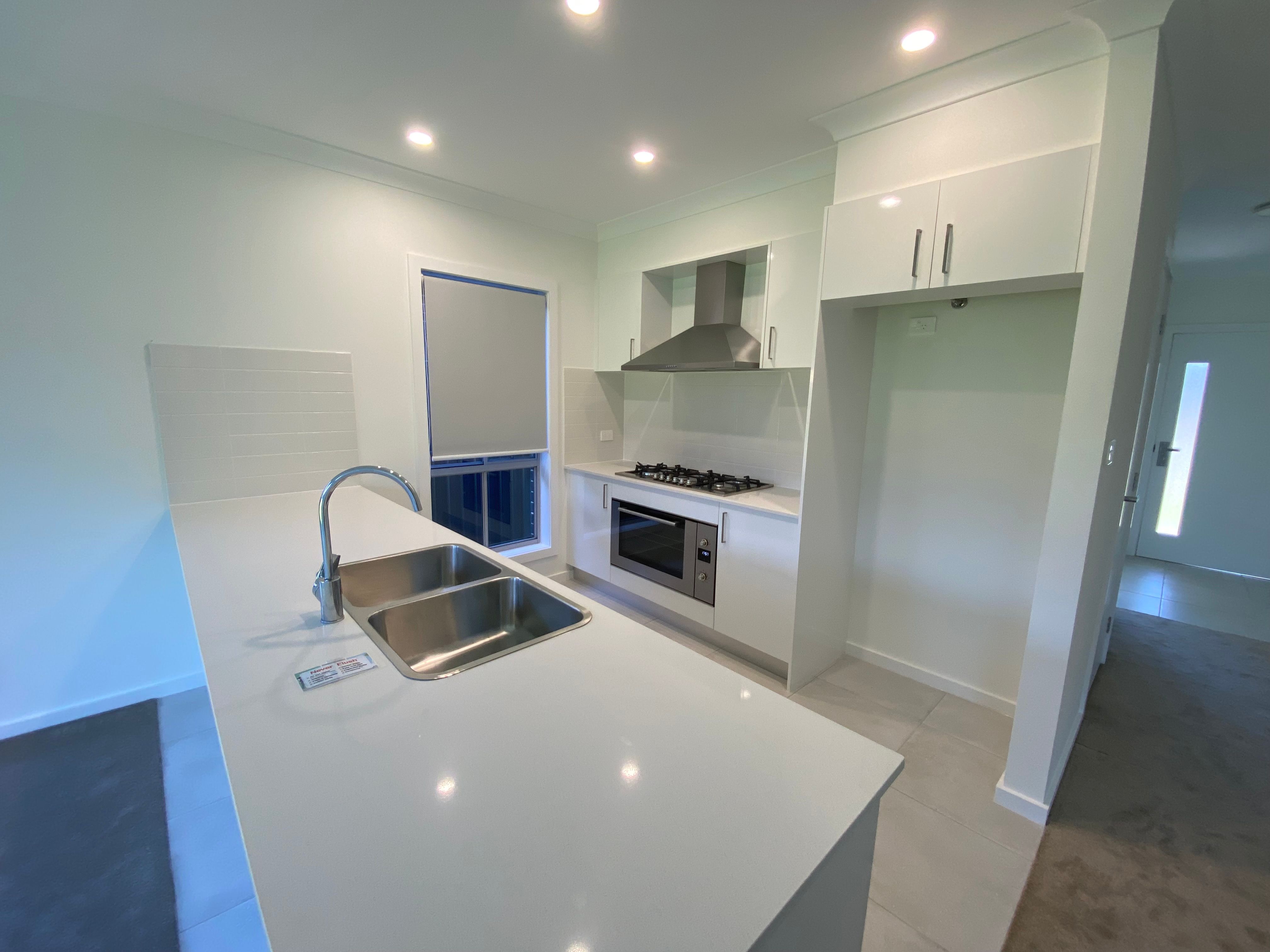 29 Swift Avenue — photo 8 of 27