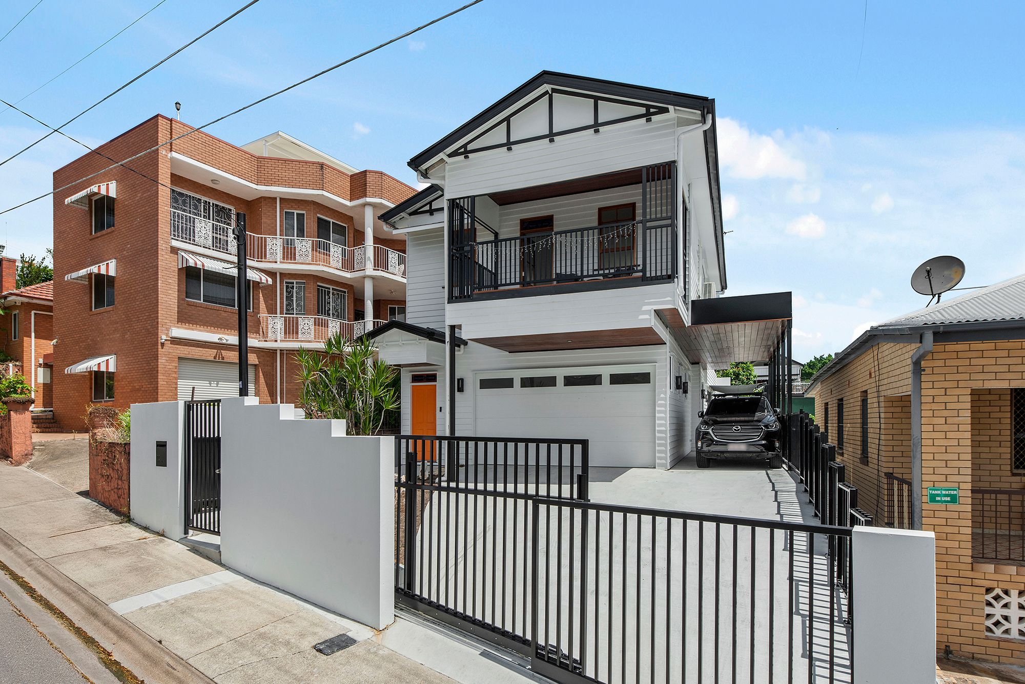 10 Baynes Street, Highgate Hill QLD 4101