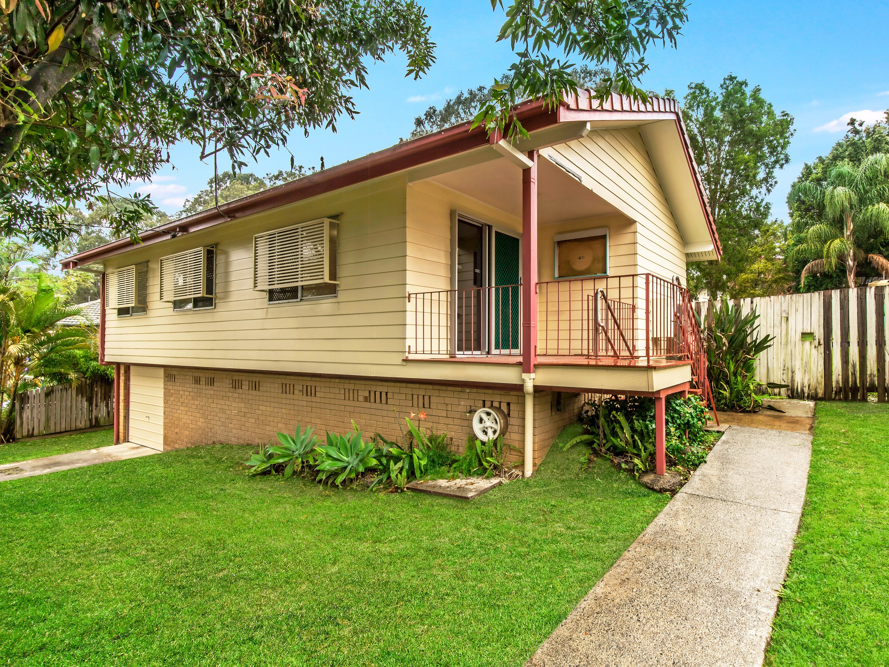 42 Brier Crescent, Varsity Lakes, QLD 4227