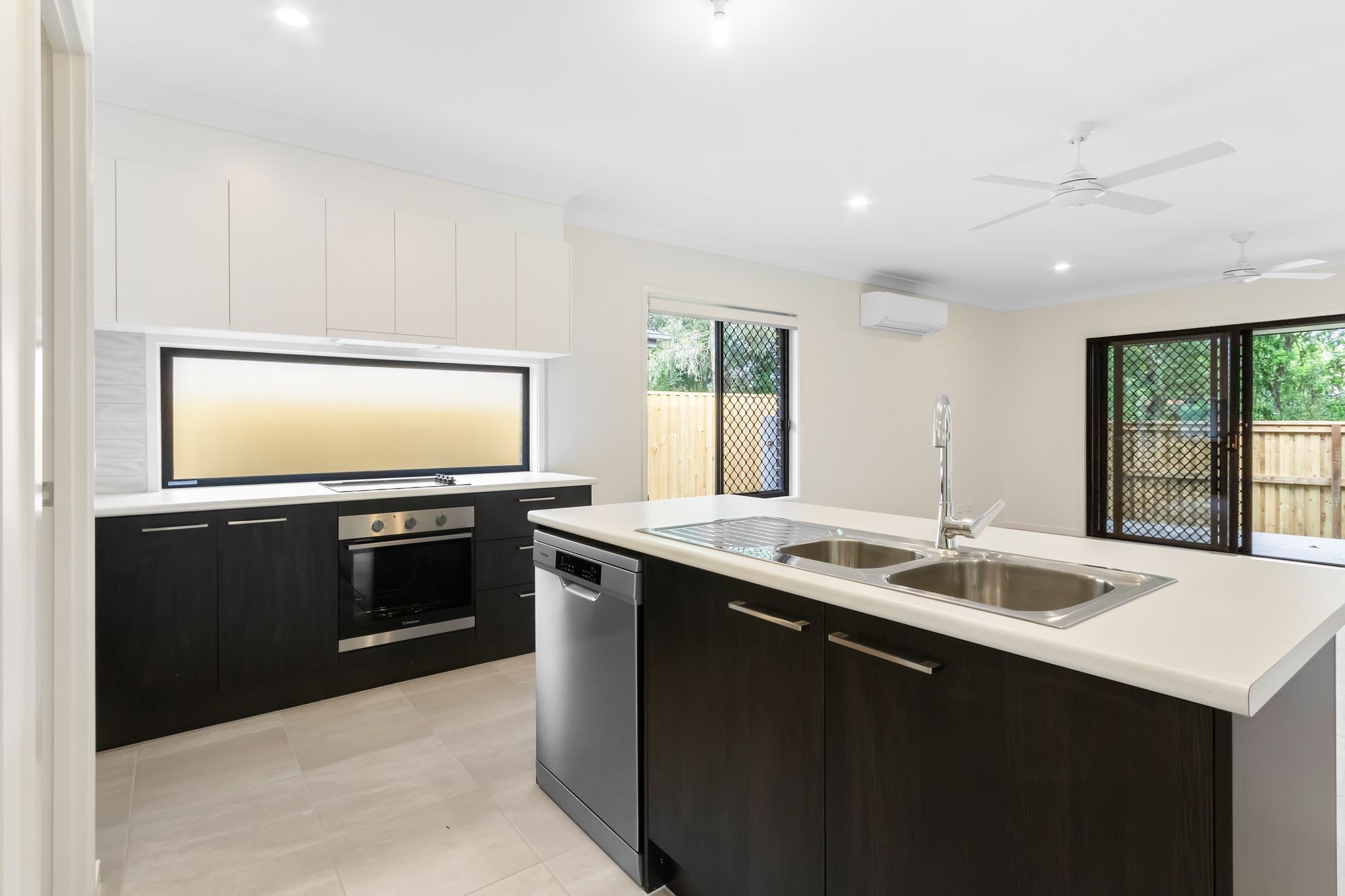 48 Taronne Street, Carindale, QLD 4152