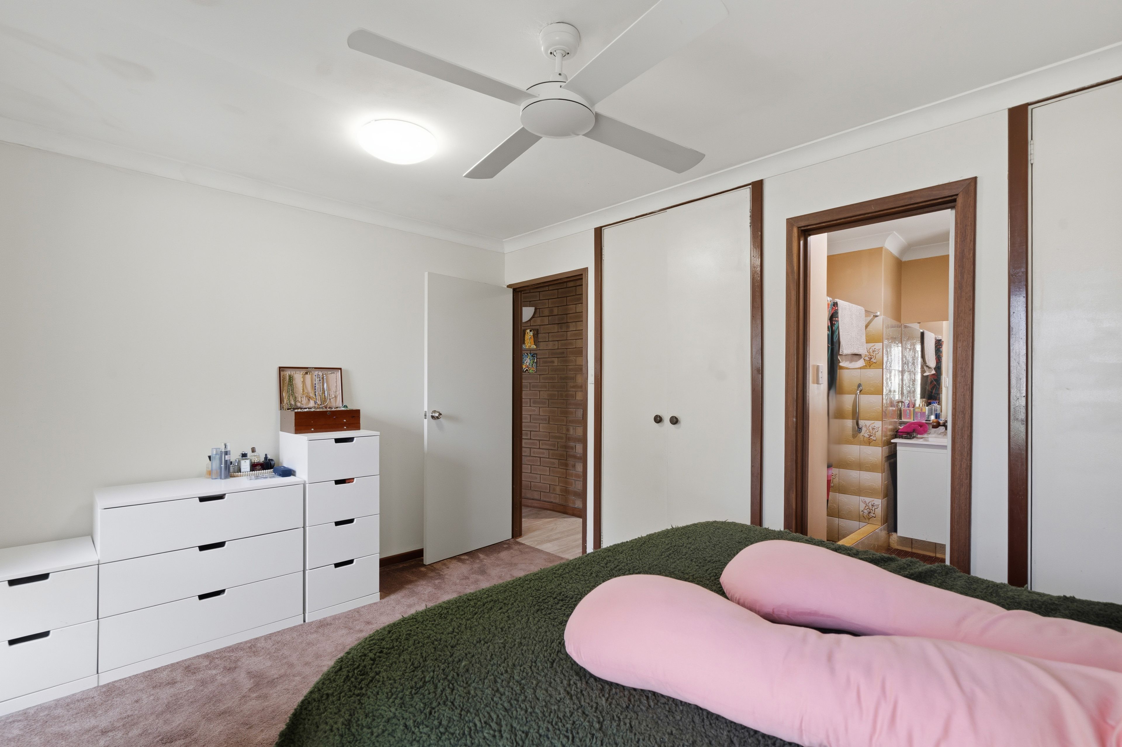 14A Grantham Place — photo 11 of 24