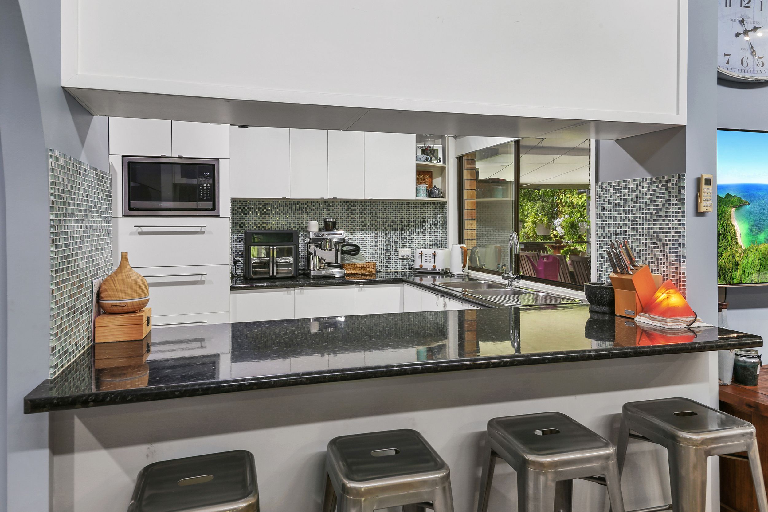 7 Chiltern Court — photo 4 of 25